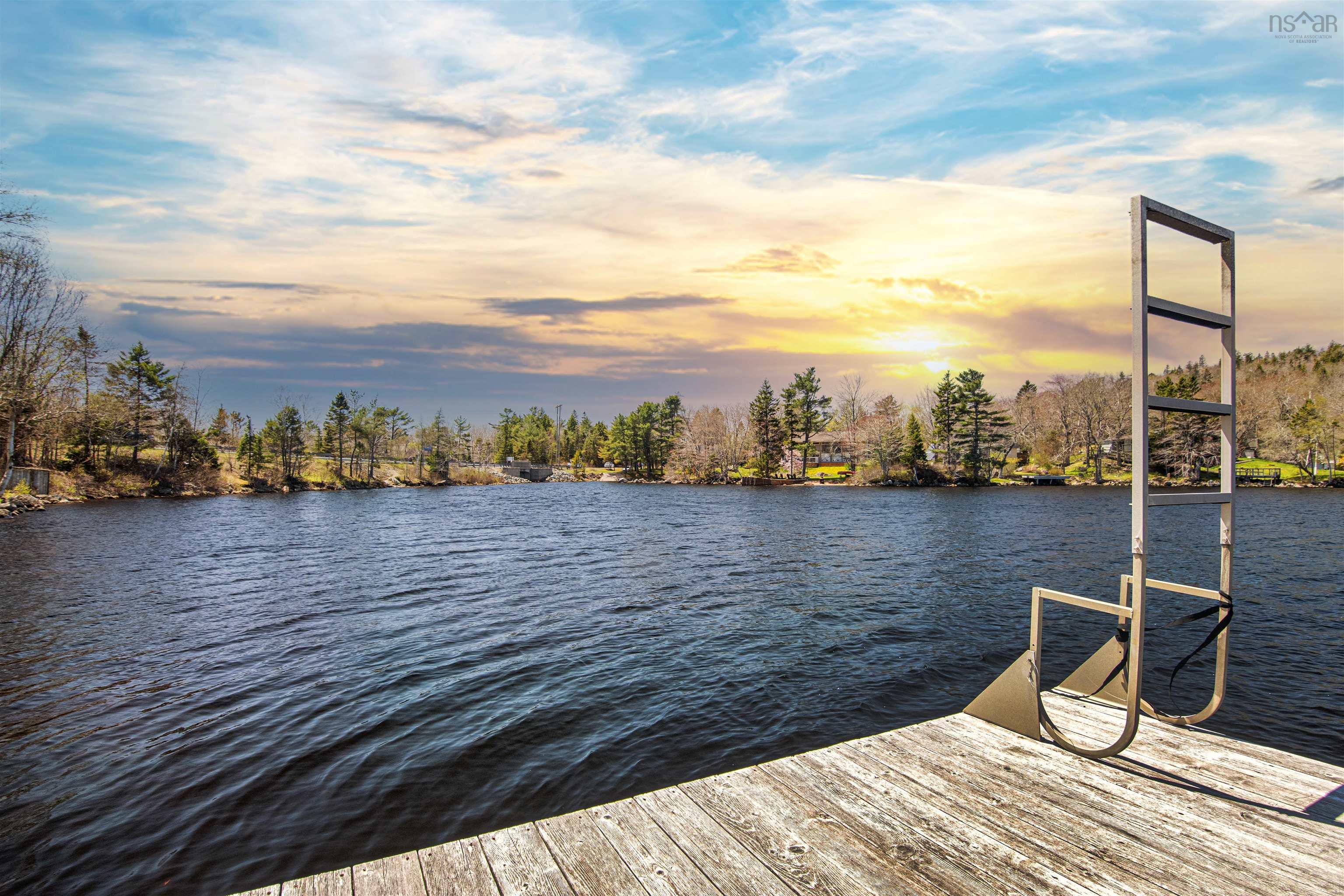 2 STILLWATER LAKE DR, STILLWATER LAKE, NS
