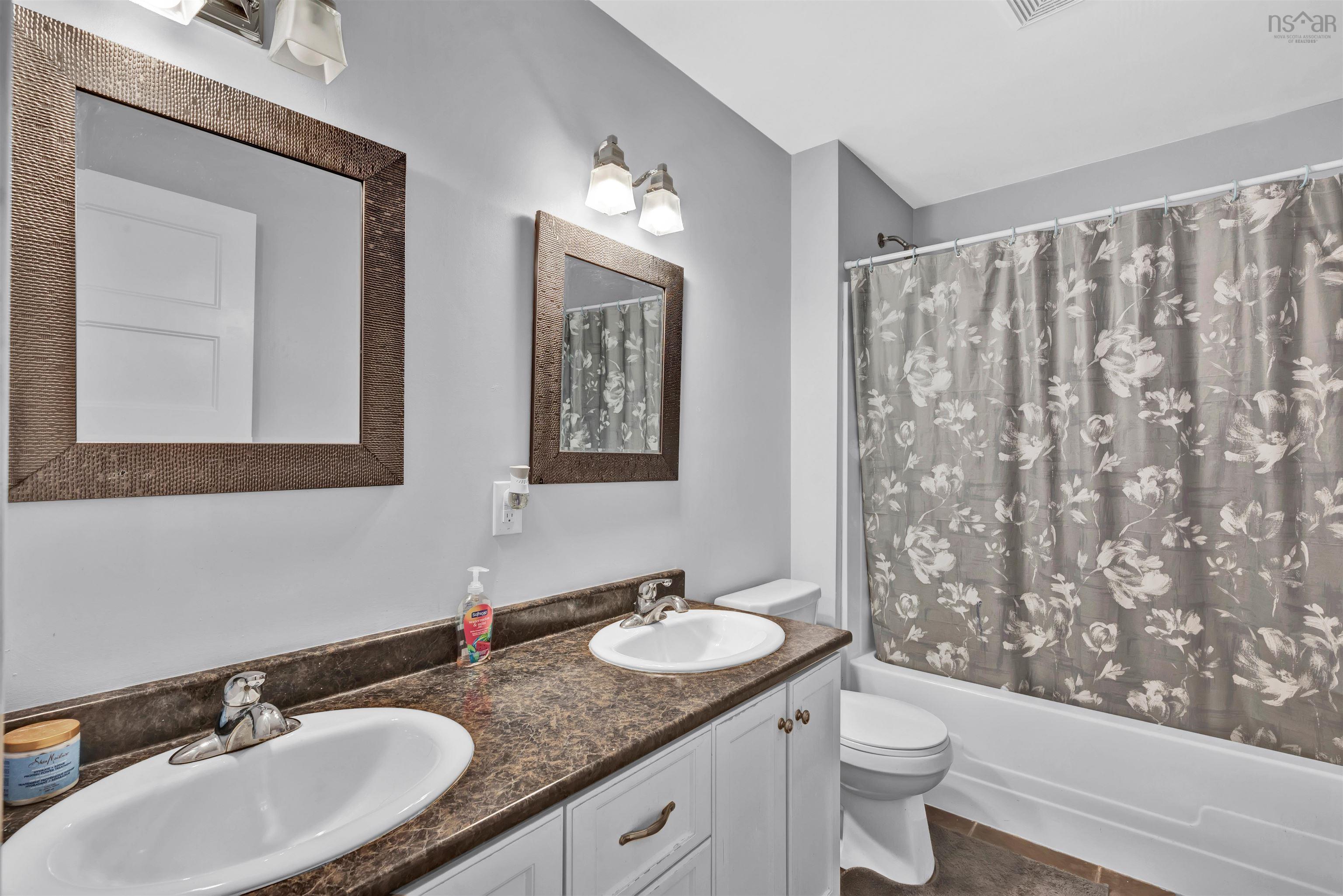 142 Voyager Way photo #14