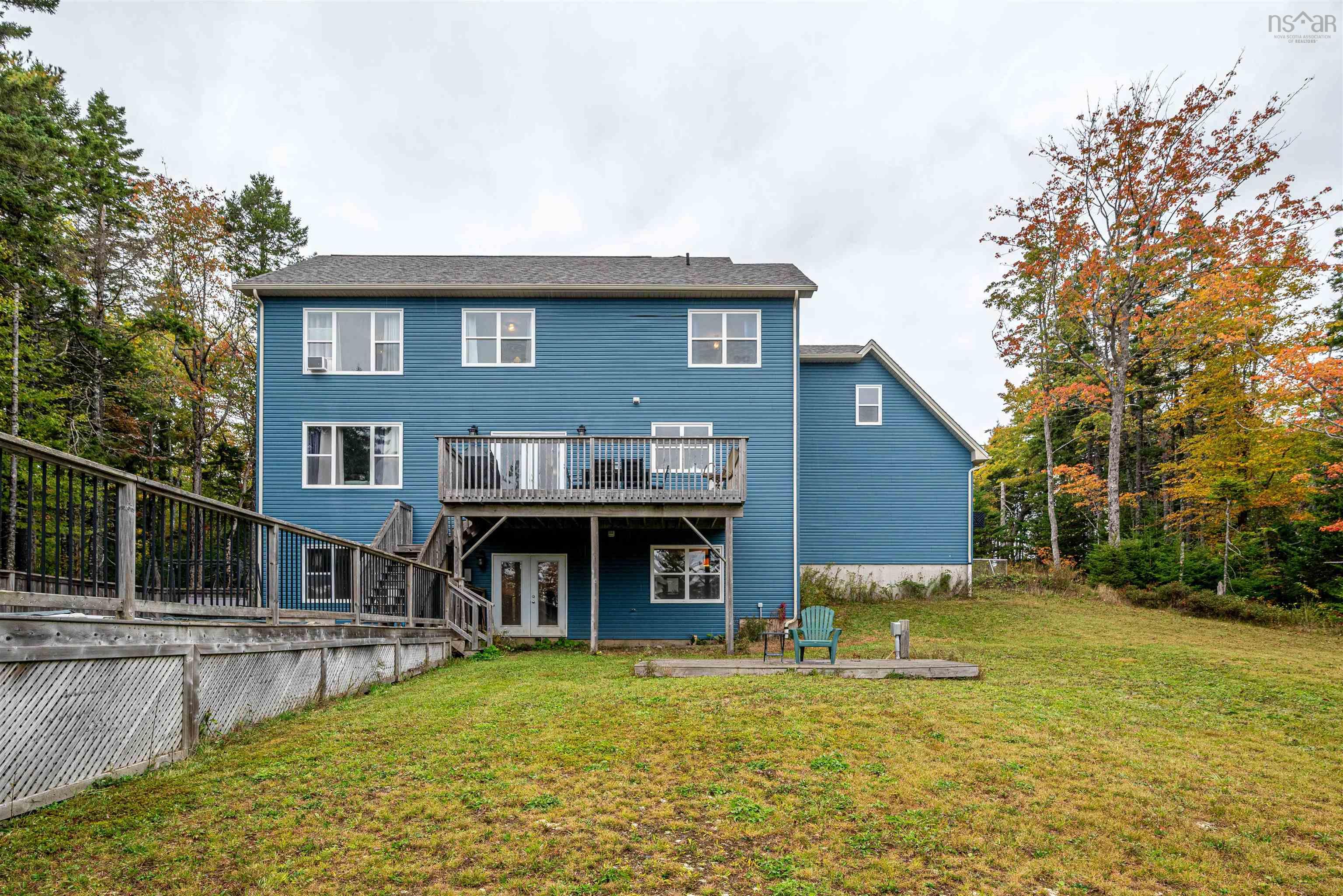 142 Voyager Way photo #27