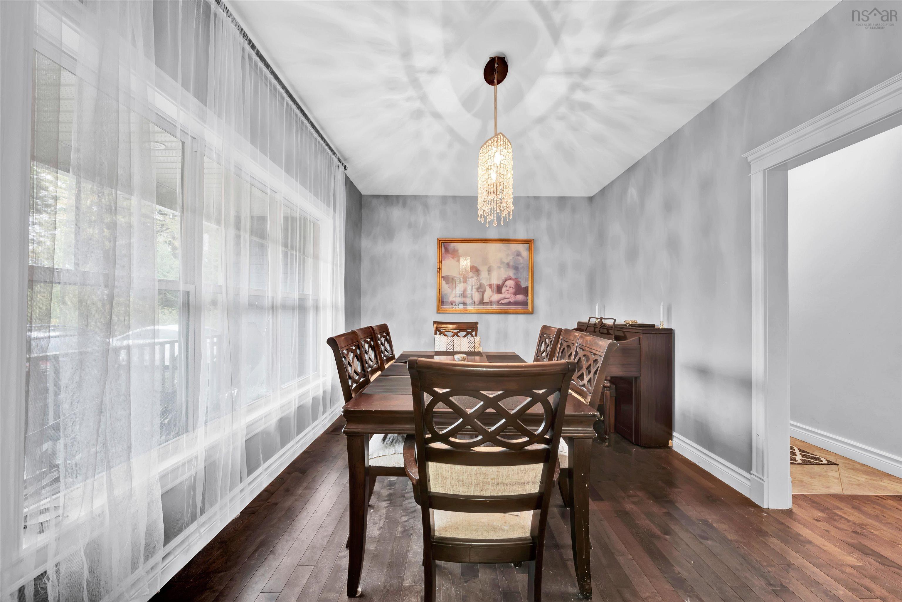 142 Voyager Way photo #5