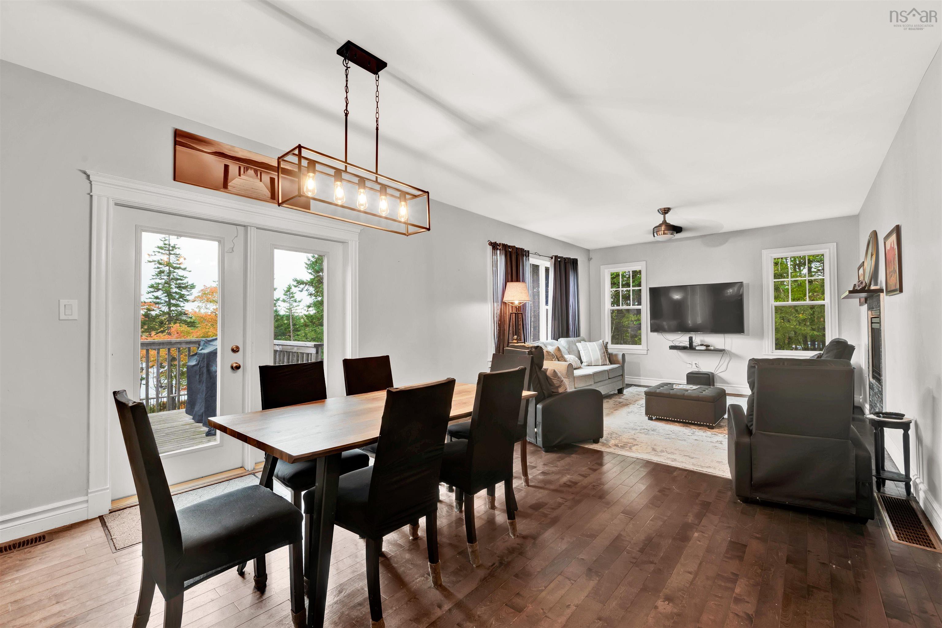 142 Voyager Way photo #10