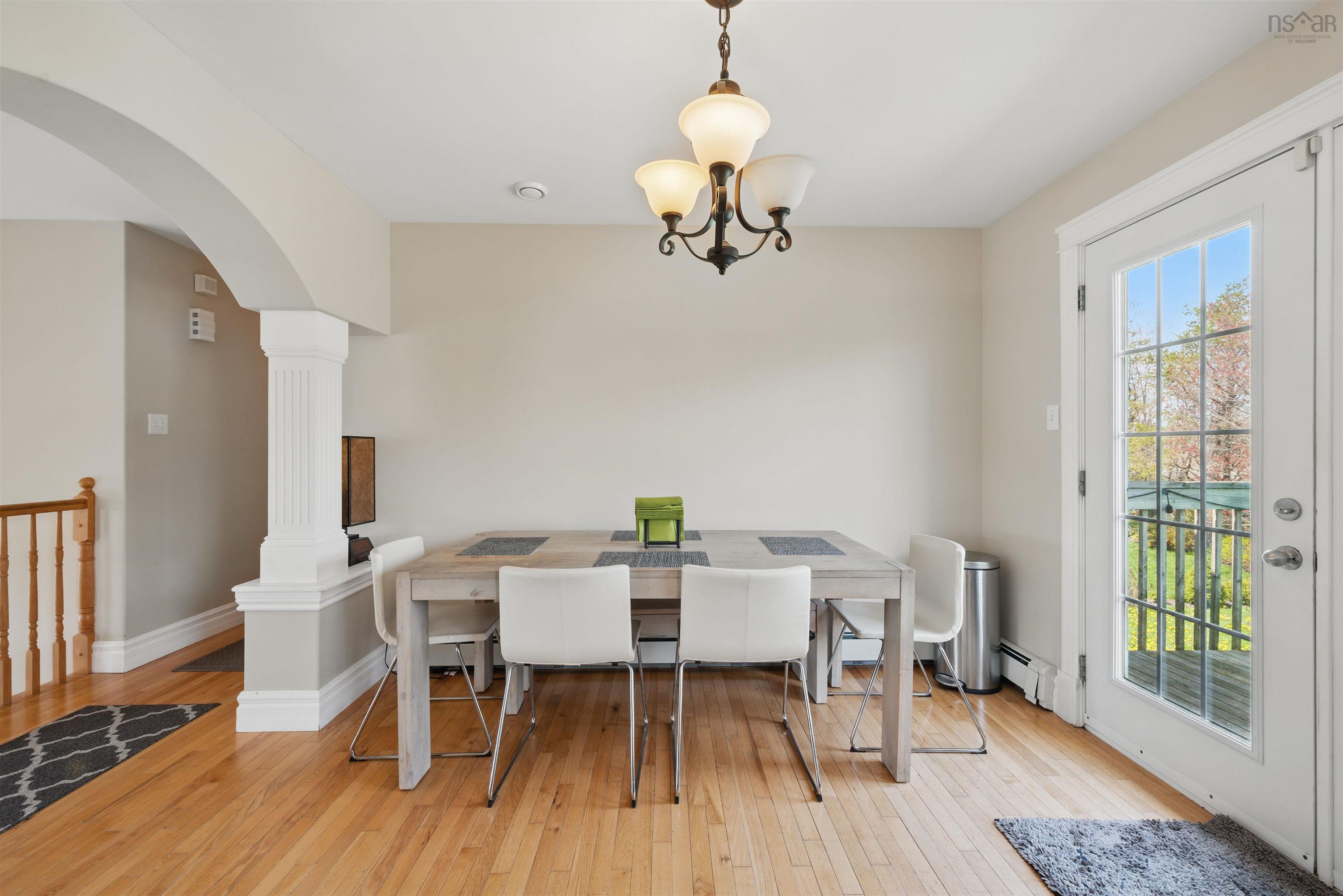 810 Basinview Drive photo #11