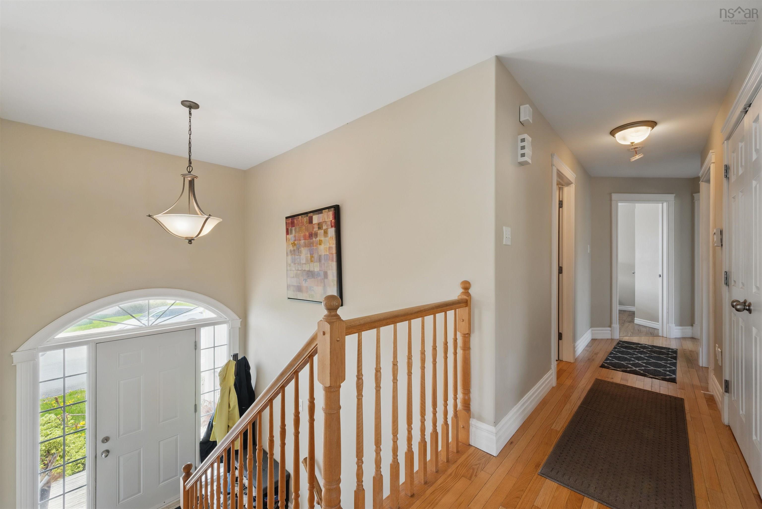 810 Basinview Drive photo #5