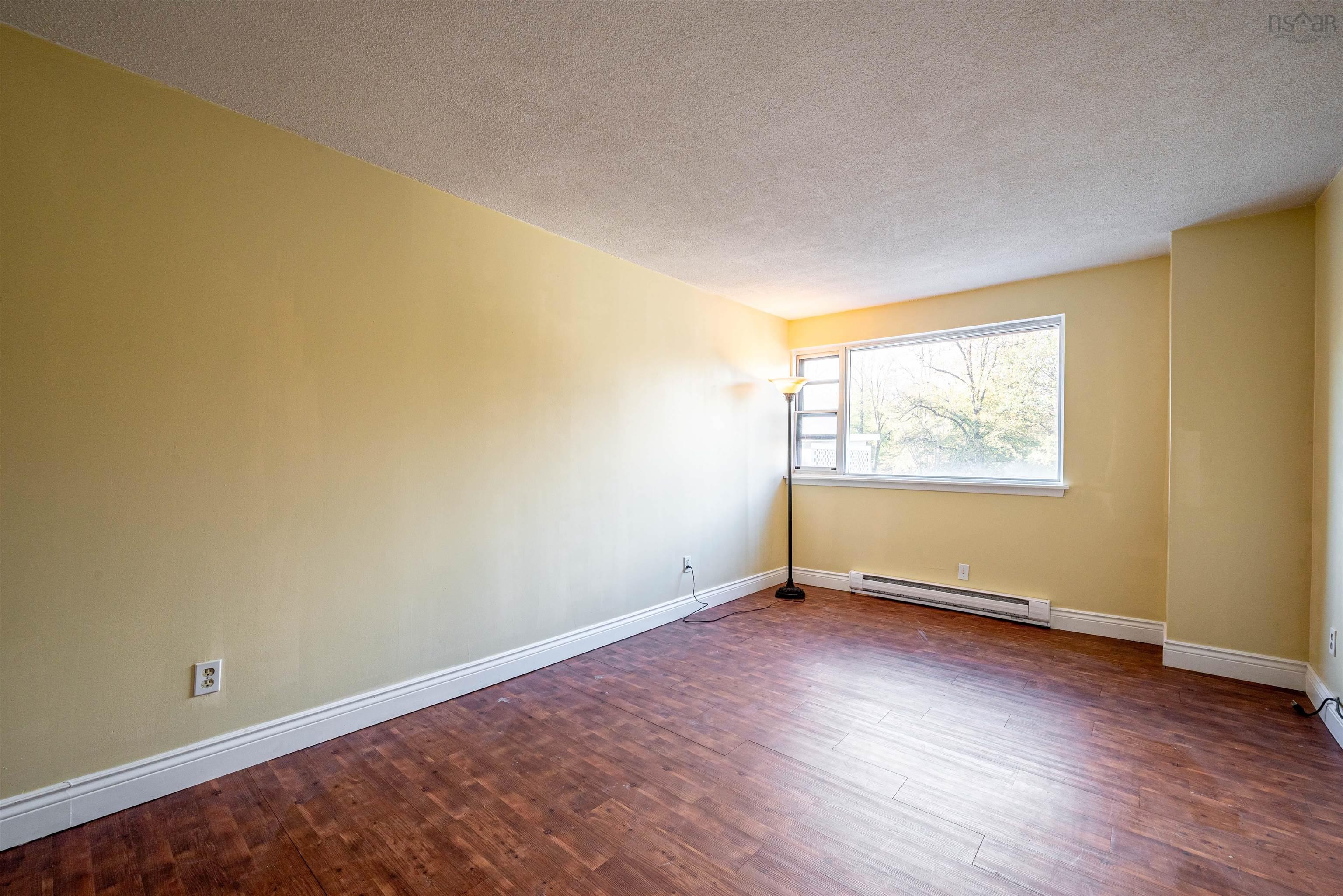 210 5959 Spring Garden Road photo #20