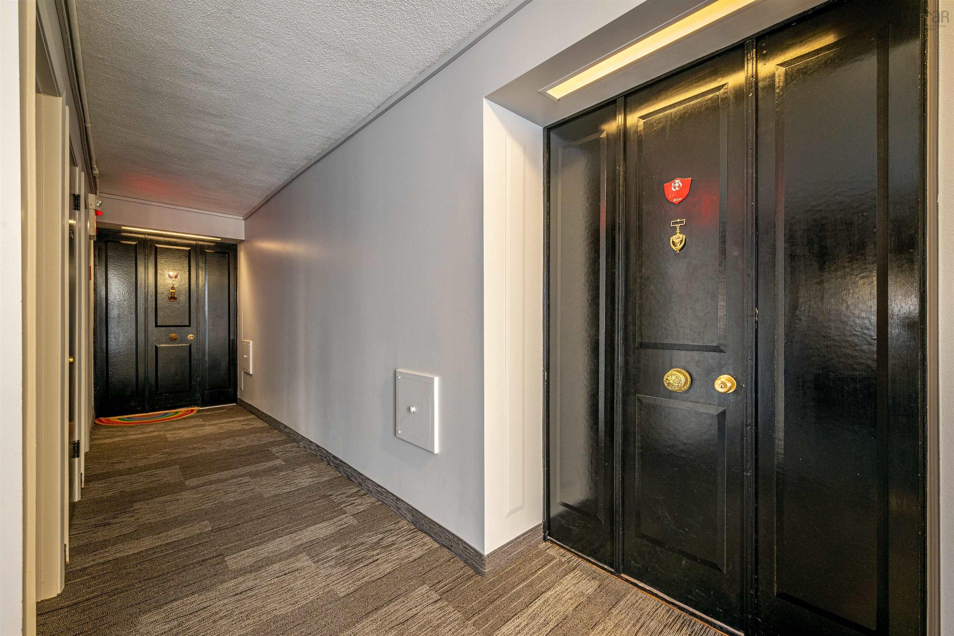 210 5959 Spring Garden Road photo #3