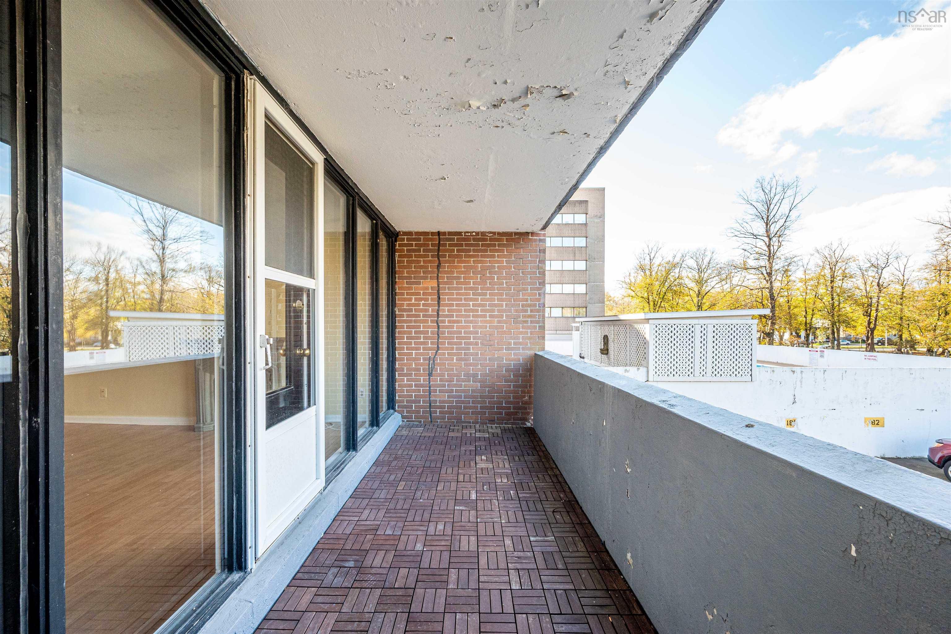 210 5959 Spring Garden Road photo #26