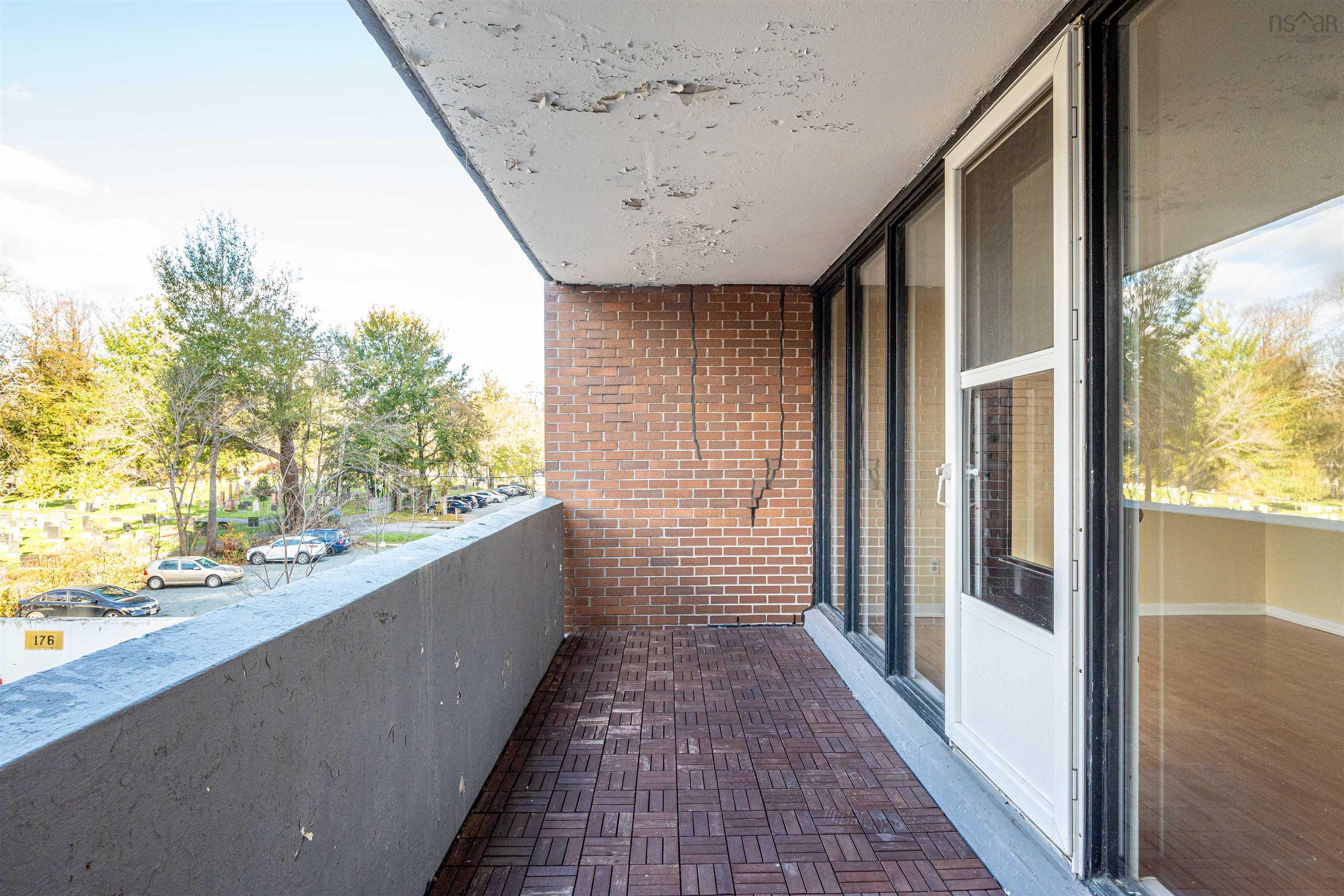 210 5959 Spring Garden Road photo #27