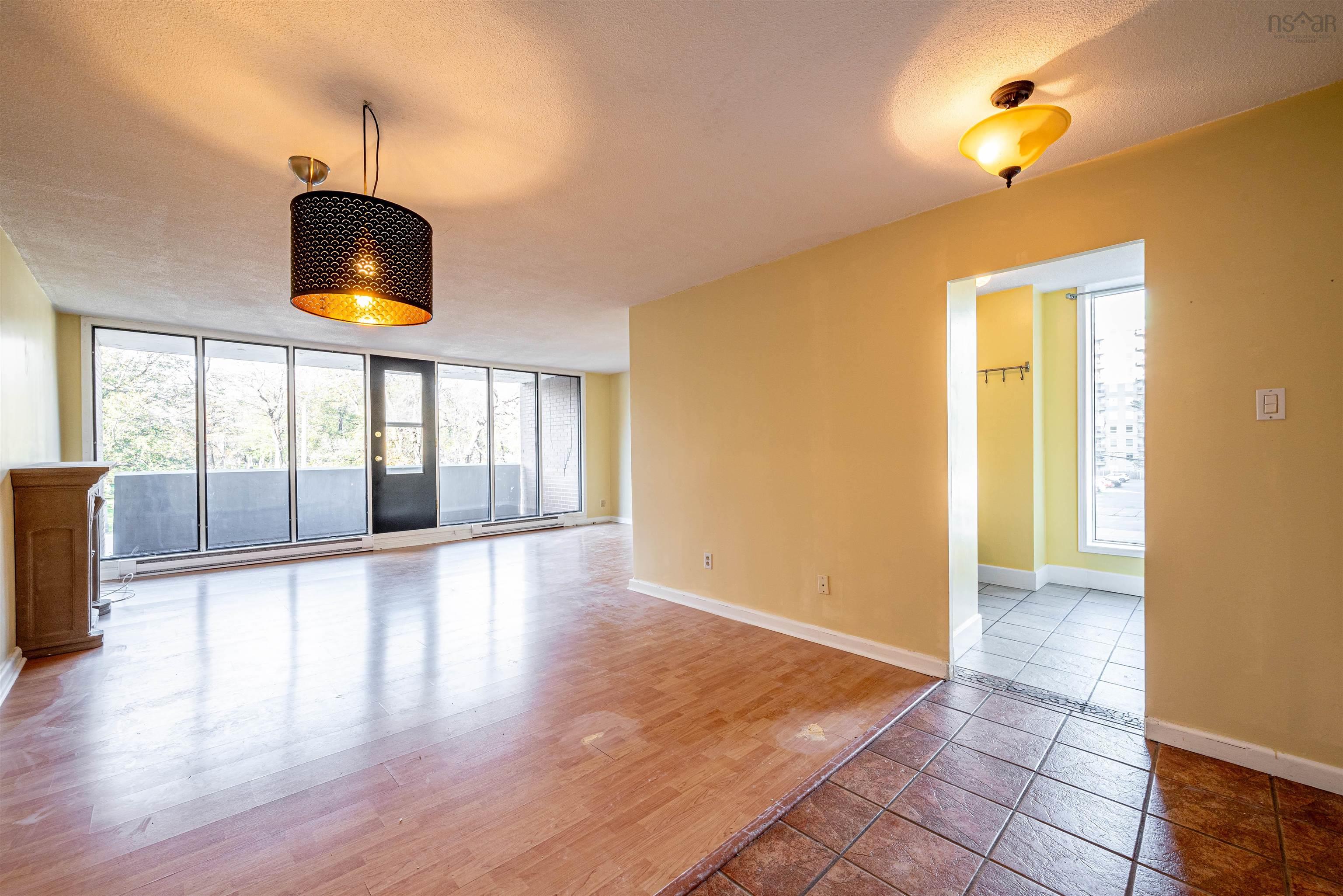 210 5959 Spring Garden Road photo #5
