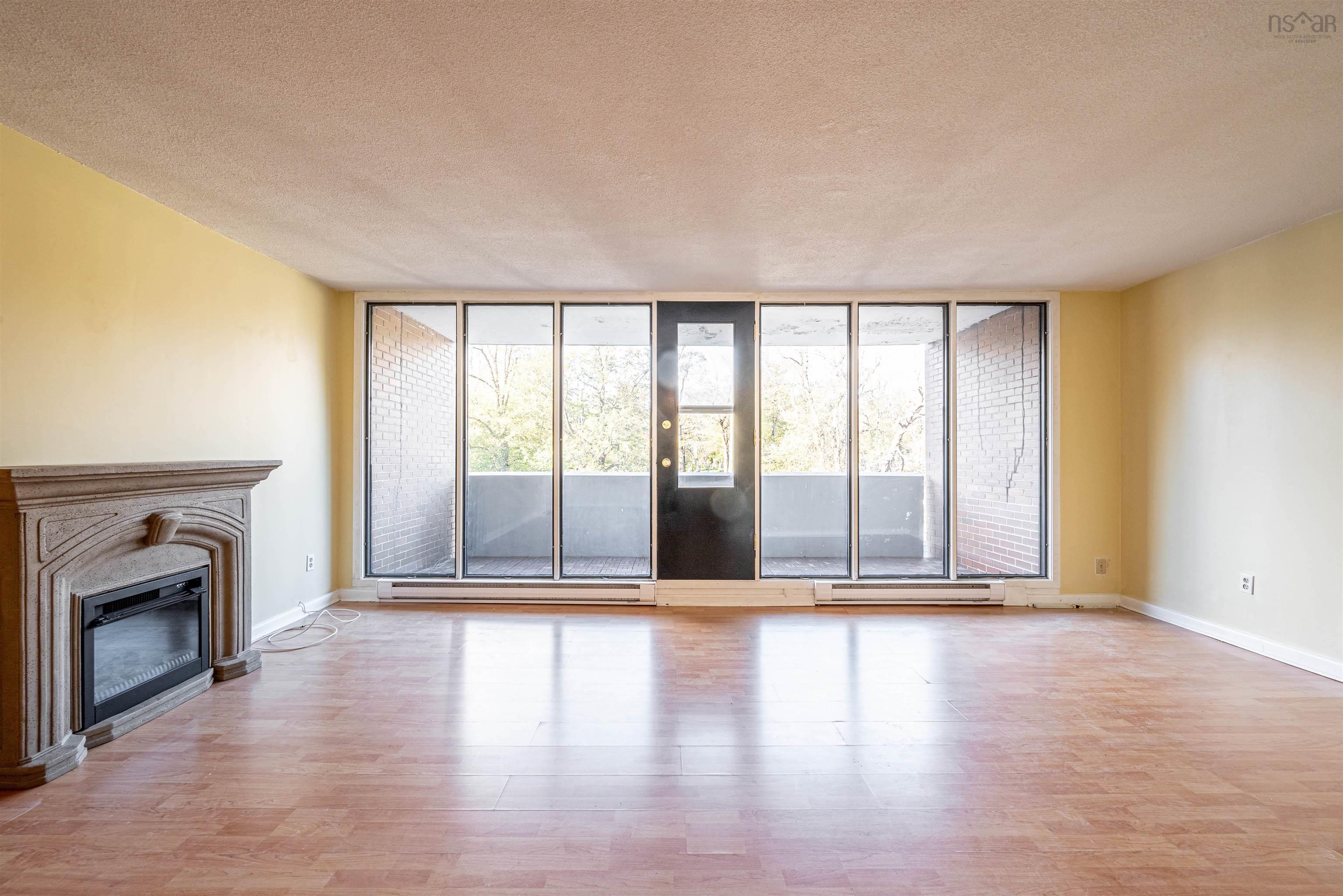 210 5959 Spring Garden Road photo #7