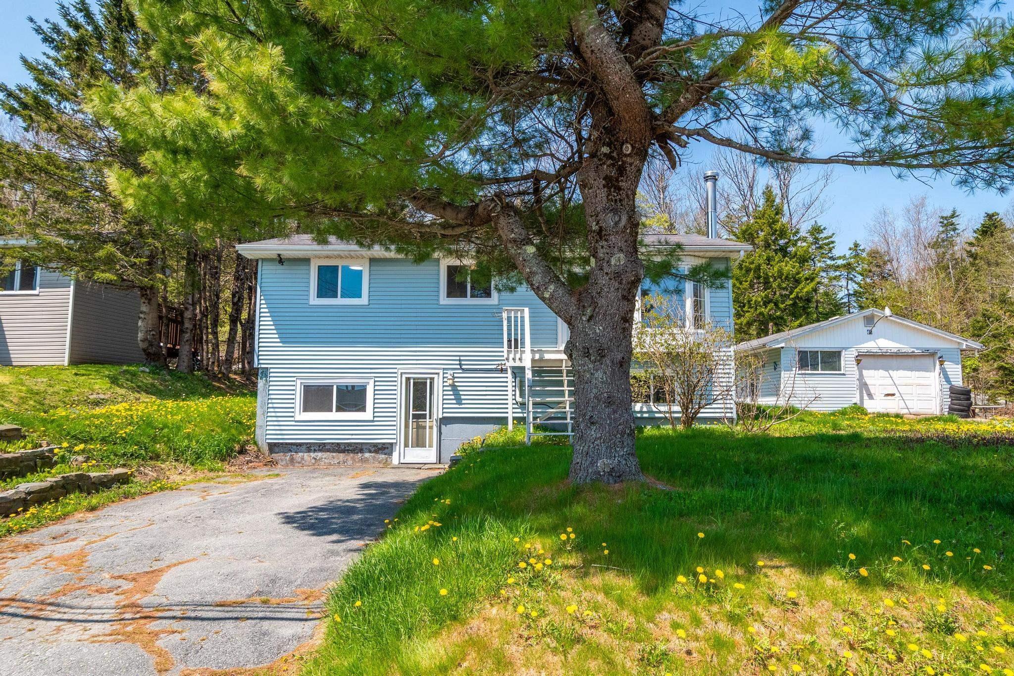 2937 HIGHWAY 7 , LAKE ECHO, NS