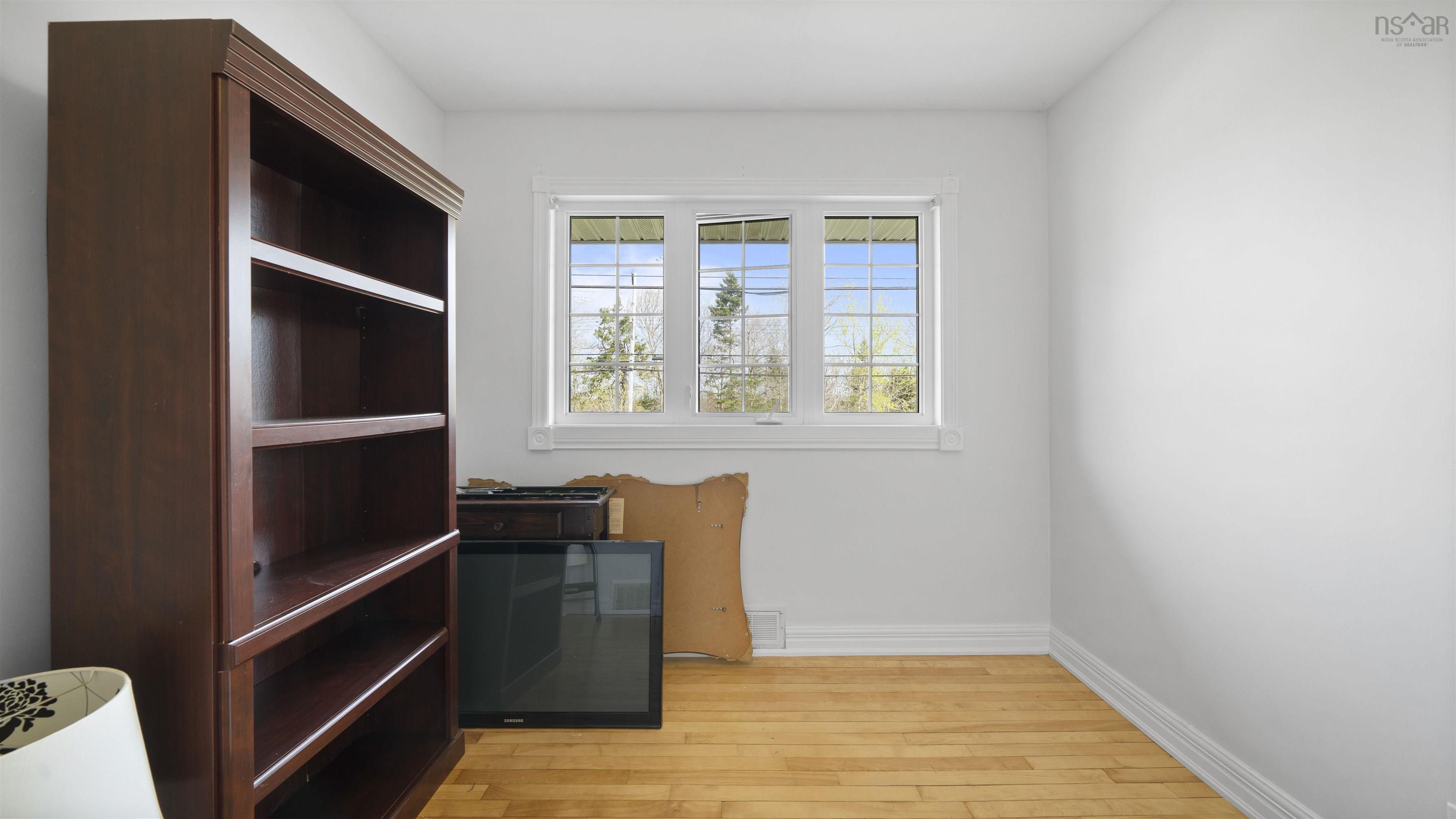 195 Mount Edward Road photo #27