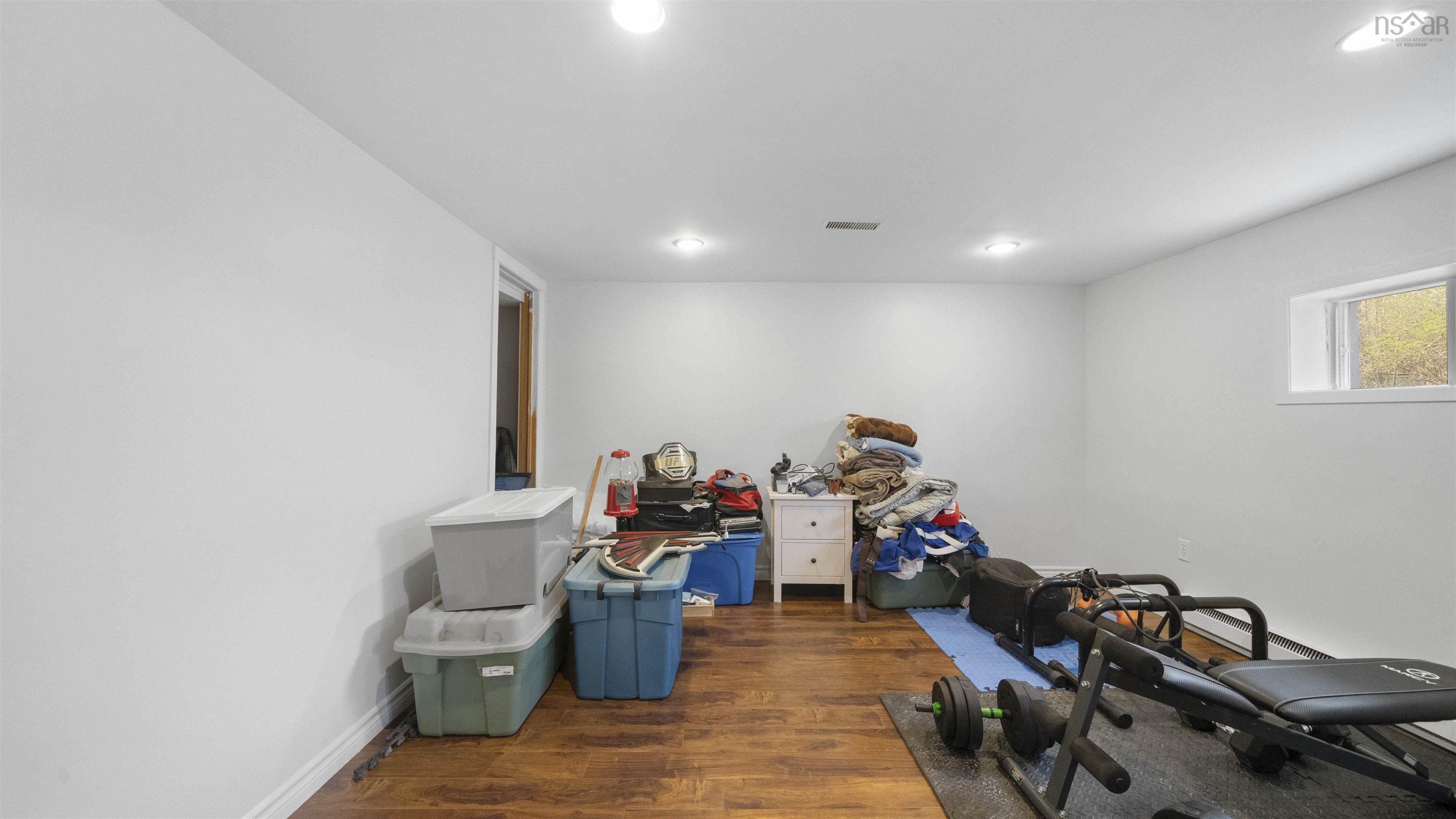 195 Mount Edward Road photo #32