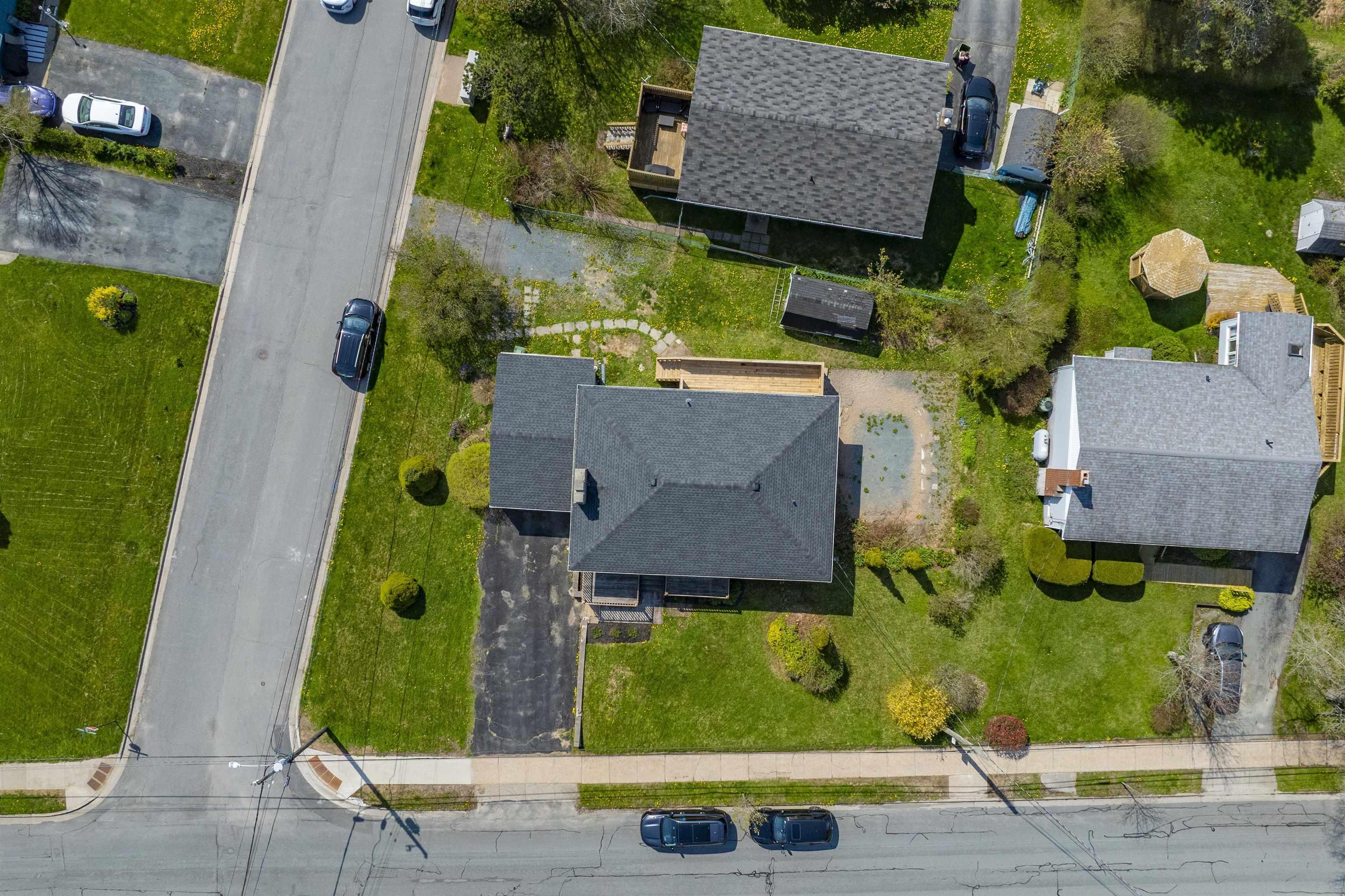 195 Mount Edward Road photo #46