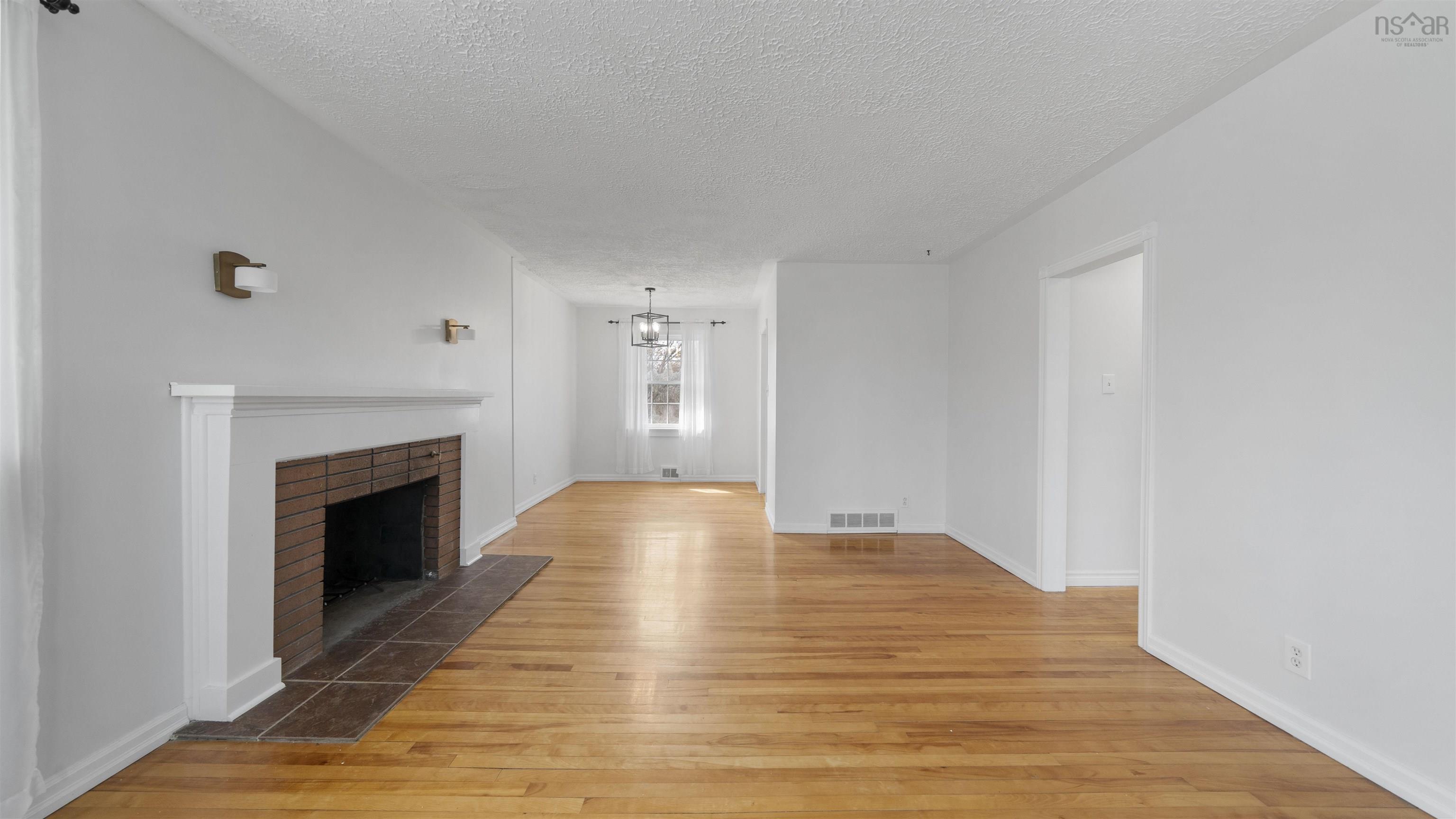 195 Mount Edward Road photo #8
