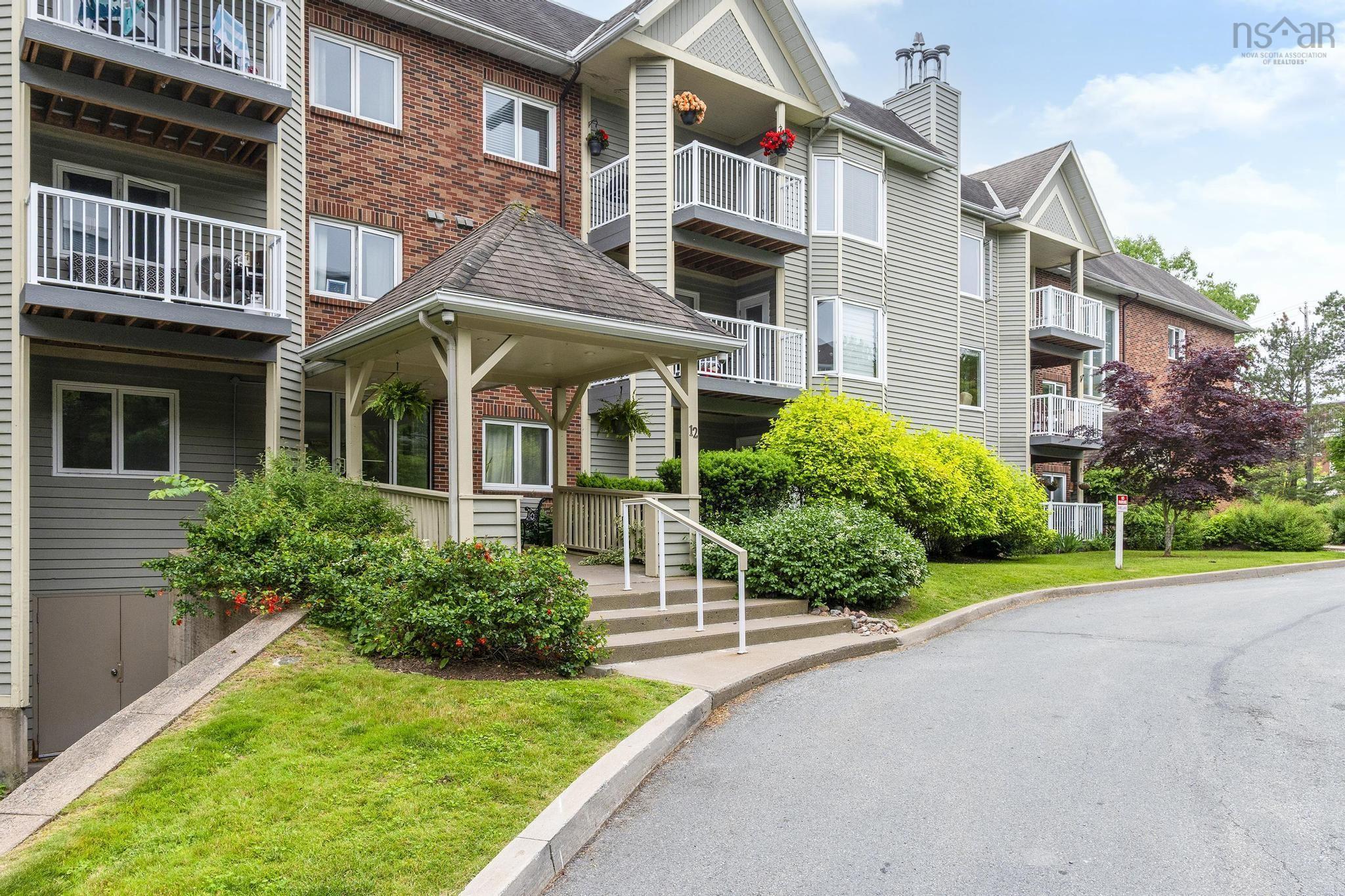 404 12 Spinnaker Drive photo #1
