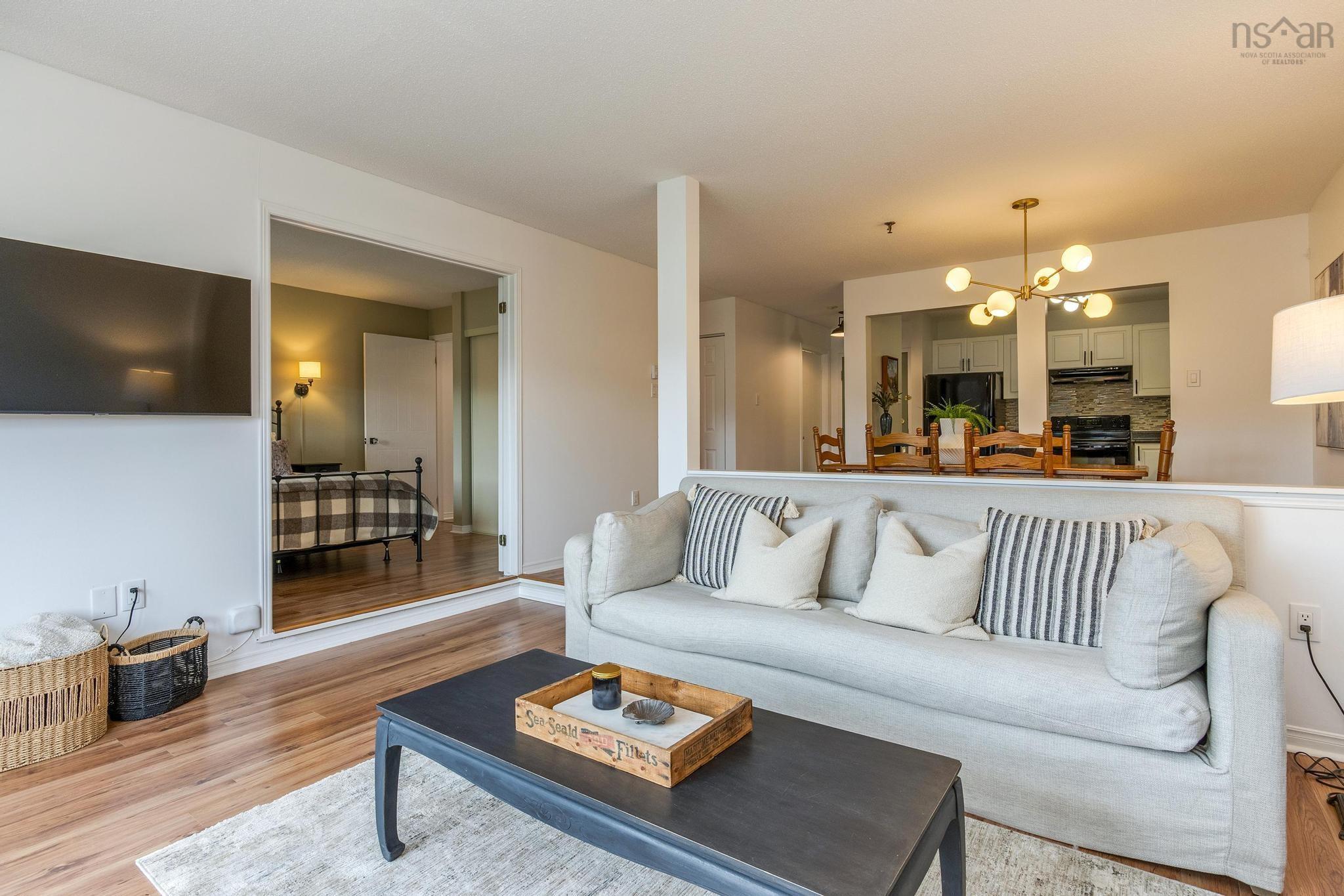 404 12 Spinnaker Drive photo #12