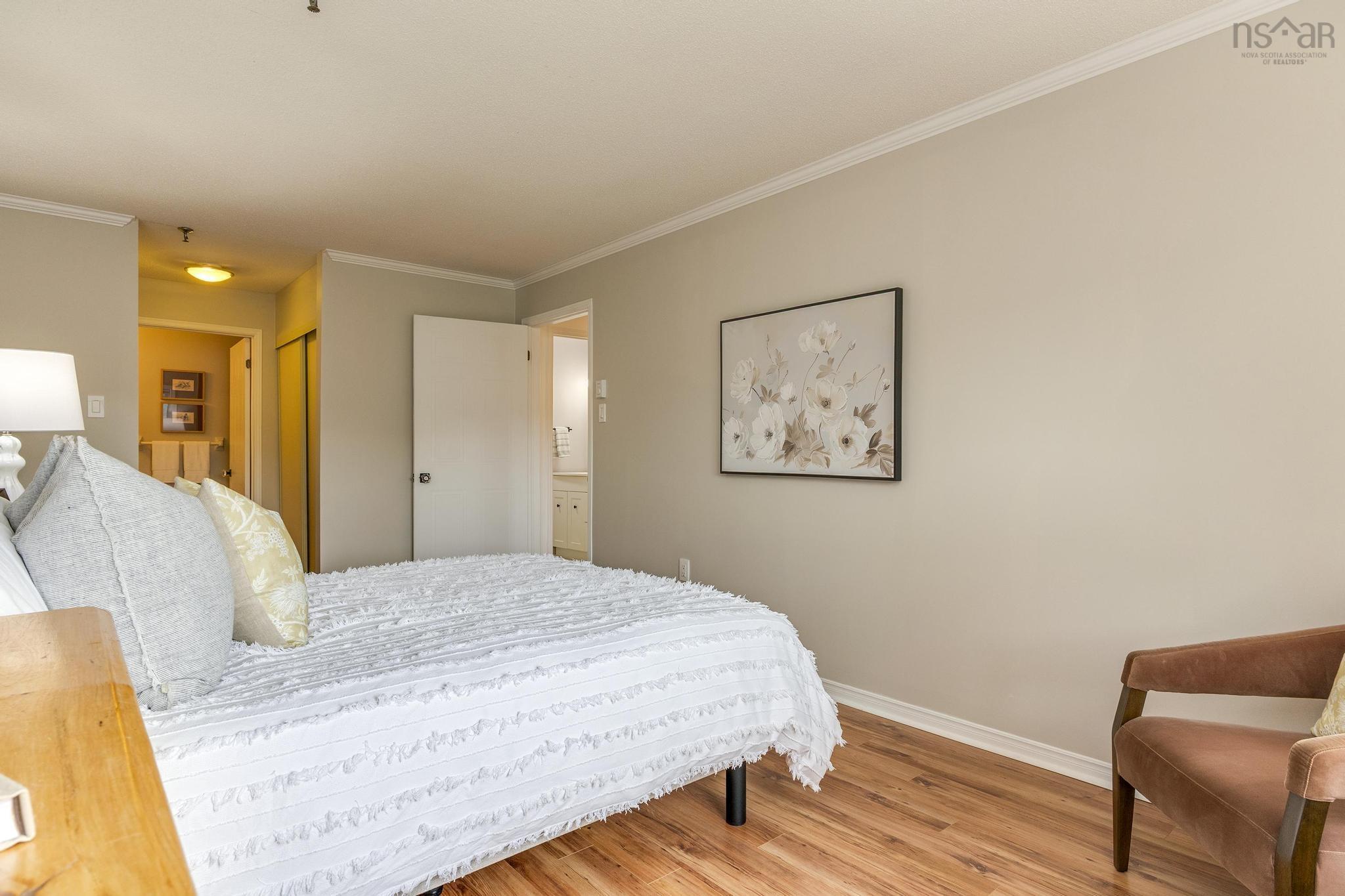 404 12 Spinnaker Drive photo #17