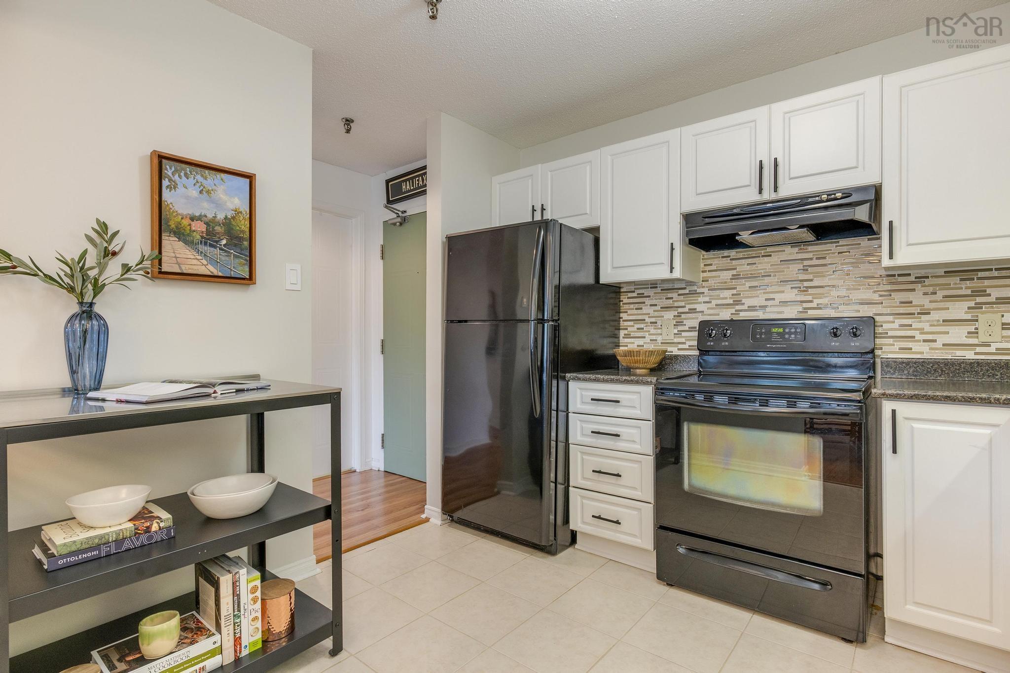 404 12 Spinnaker Drive photo #4