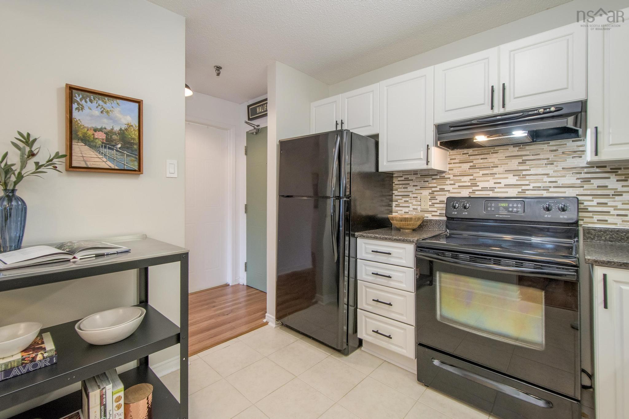 404 12 Spinnaker Drive photo #4