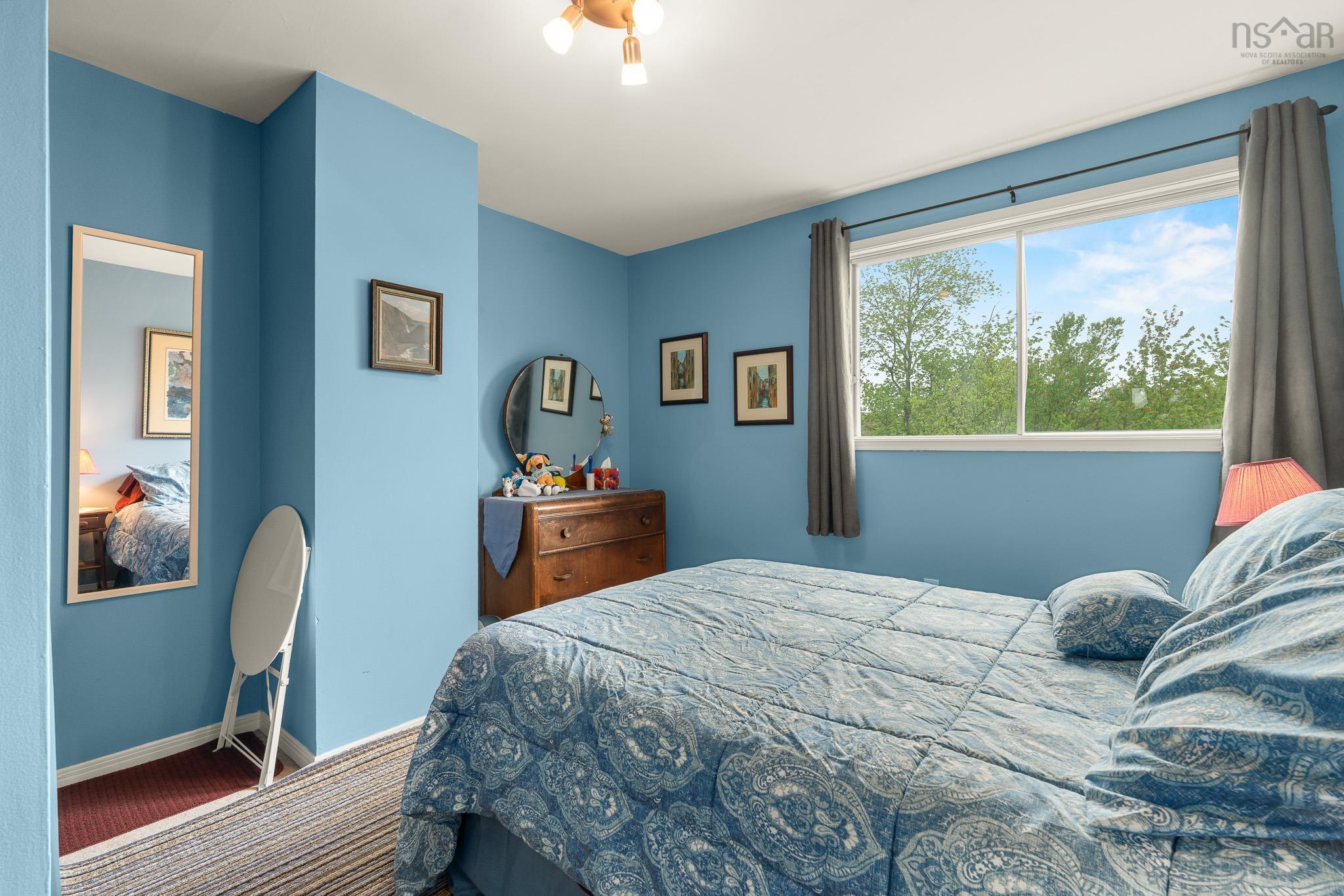 73 Chameau Crescent photo #14