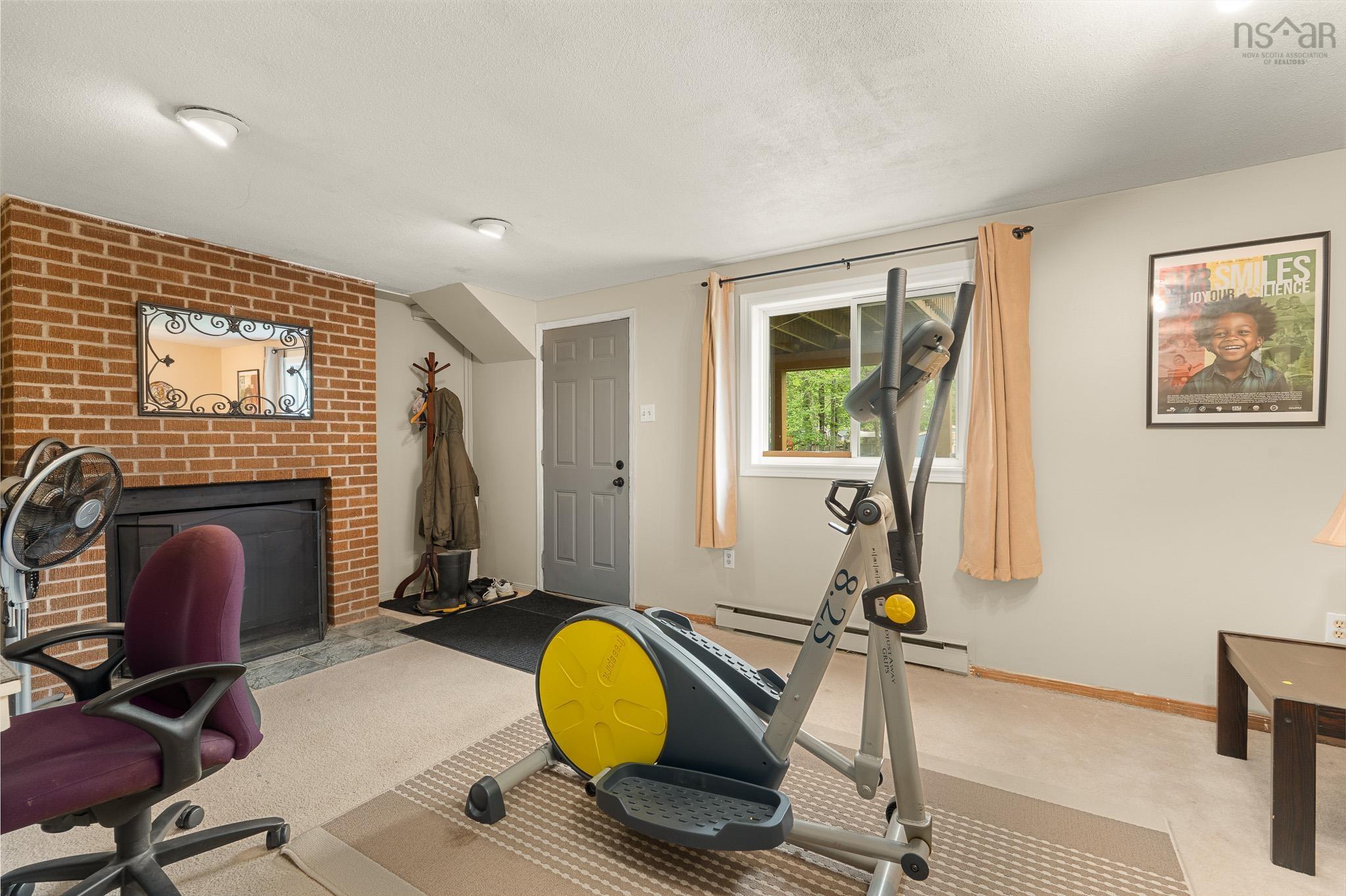 73 Chameau Crescent photo #19