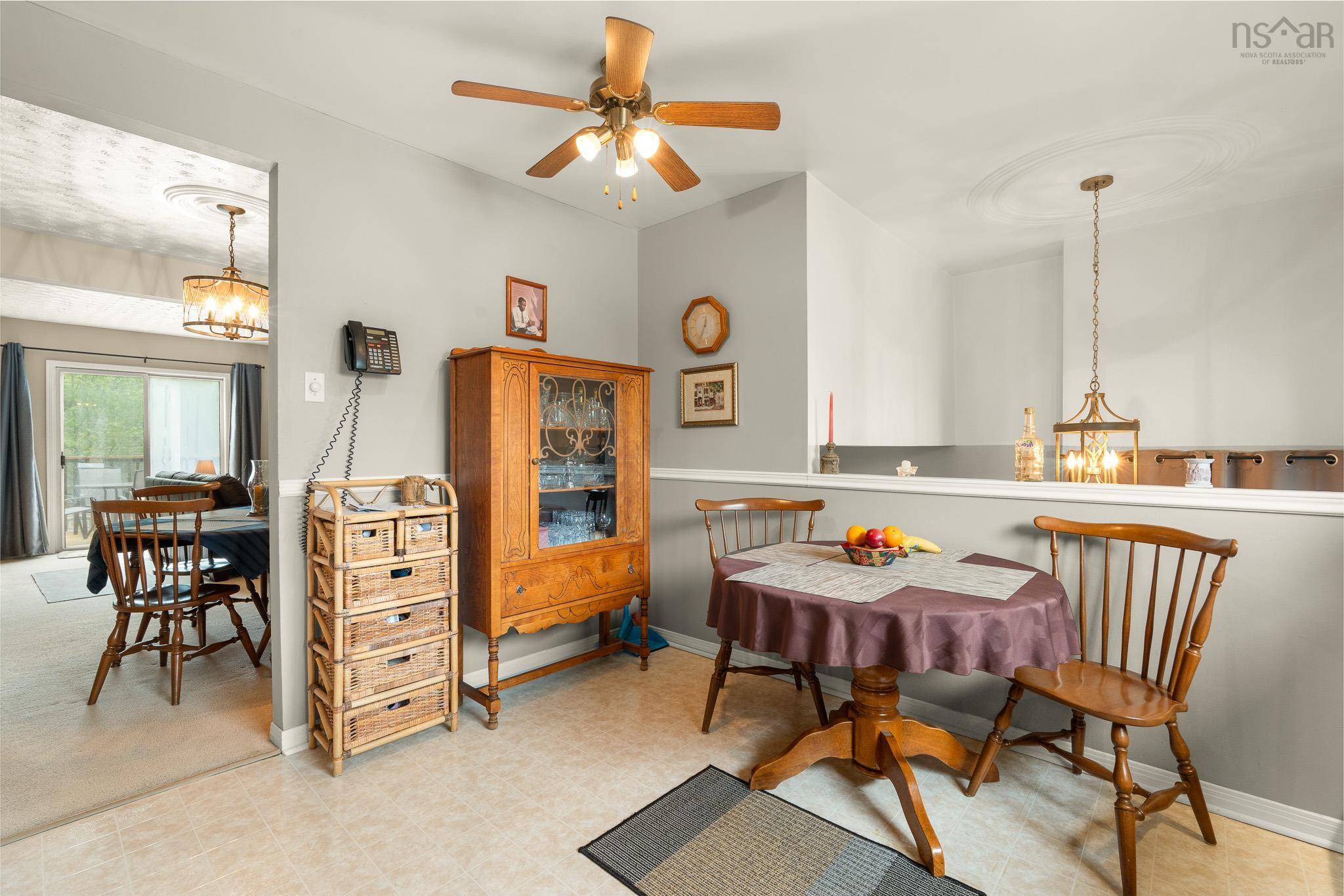 73 Chameau Crescent photo #10