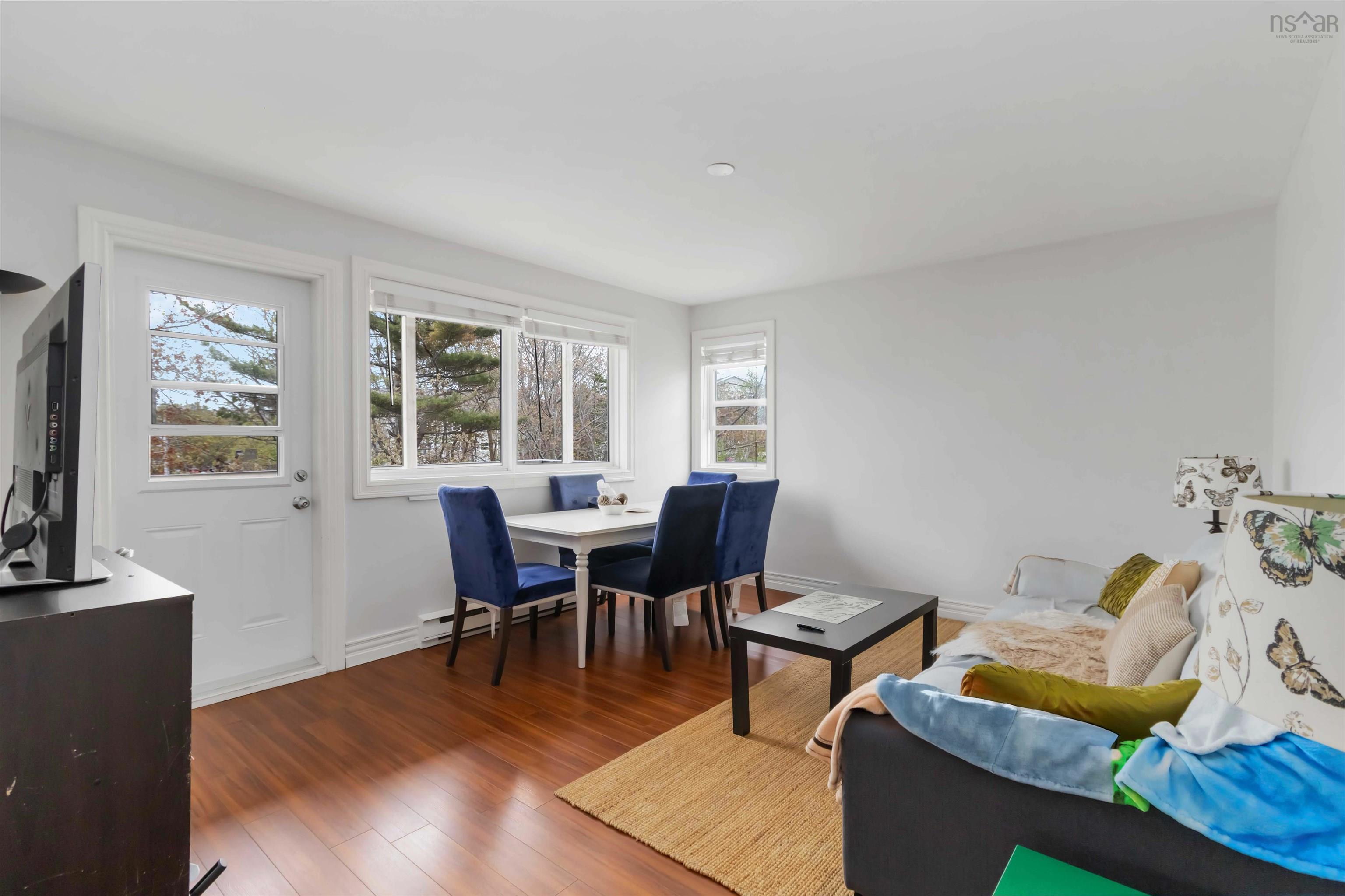 204 182 Farnham Gate Road photo #13
