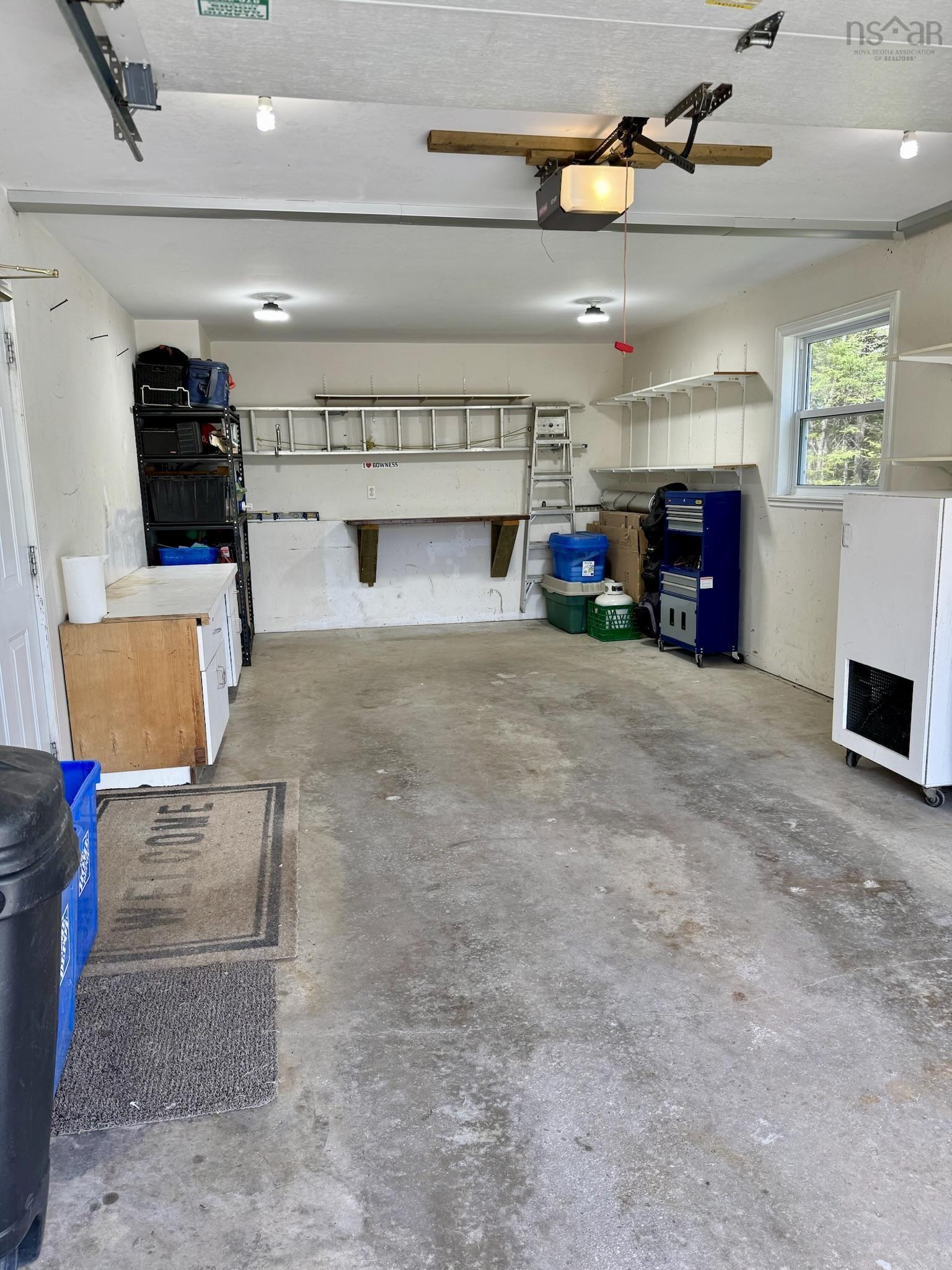454 Tattenham Crescent photo #32