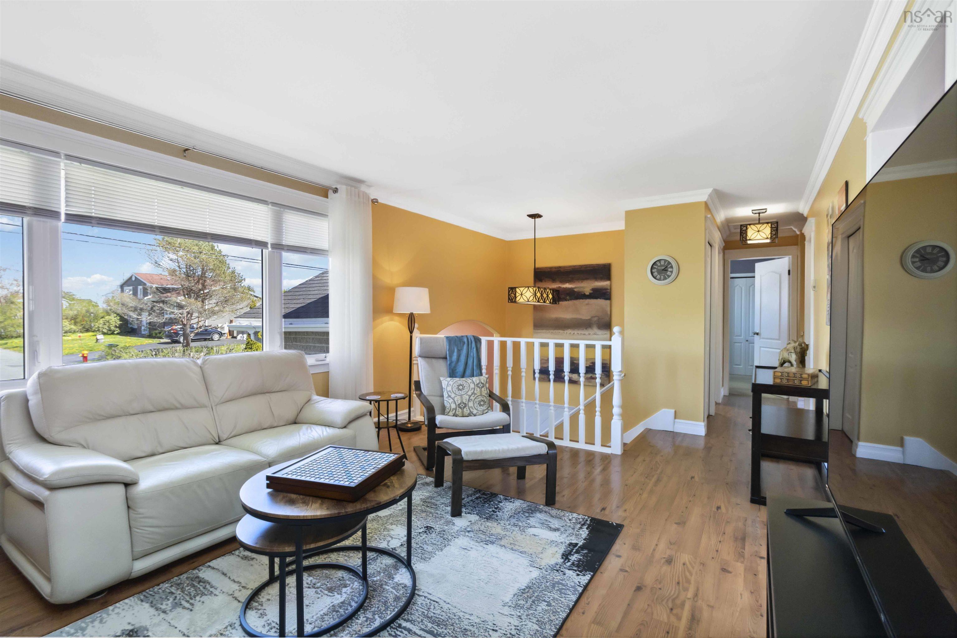 210 Donegal Drive photo #10