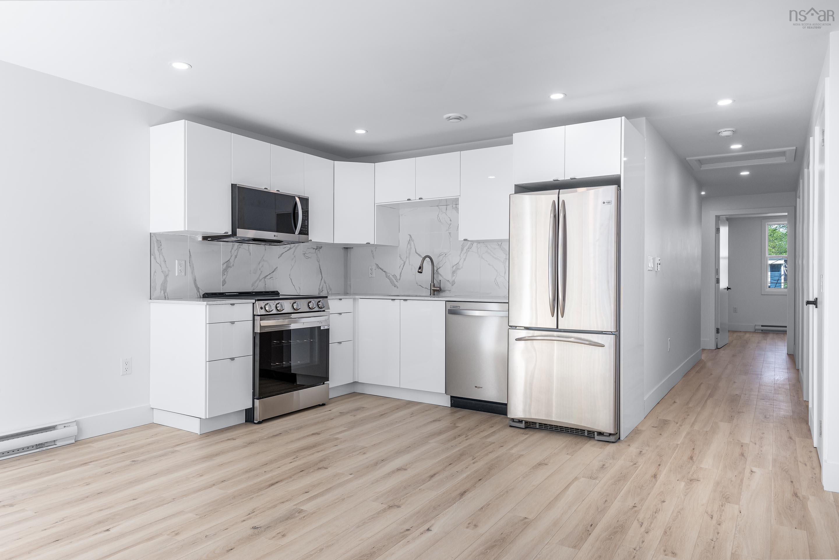 6254 Allan Street photo #17