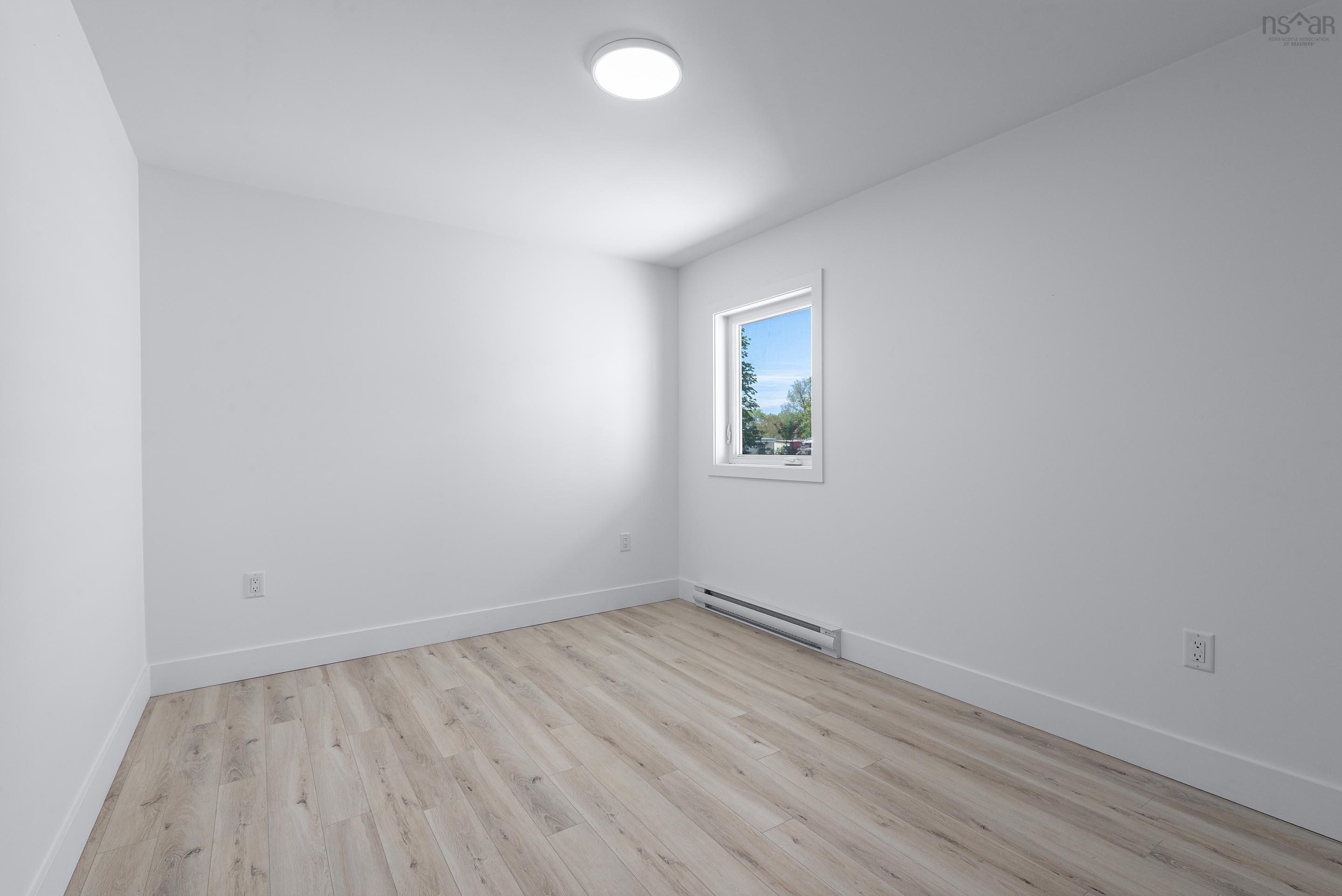 6254 Allan Street photo #22
