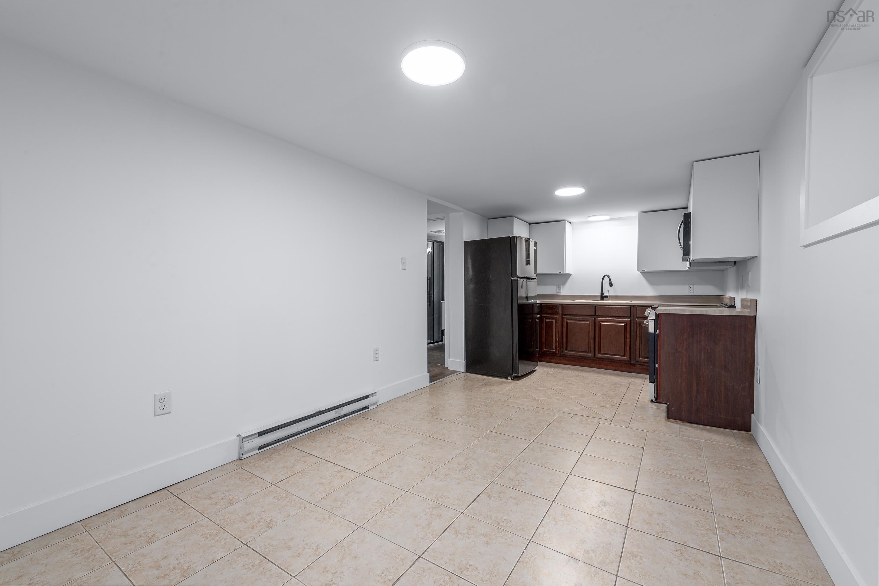 6254 Allan Street photo #27