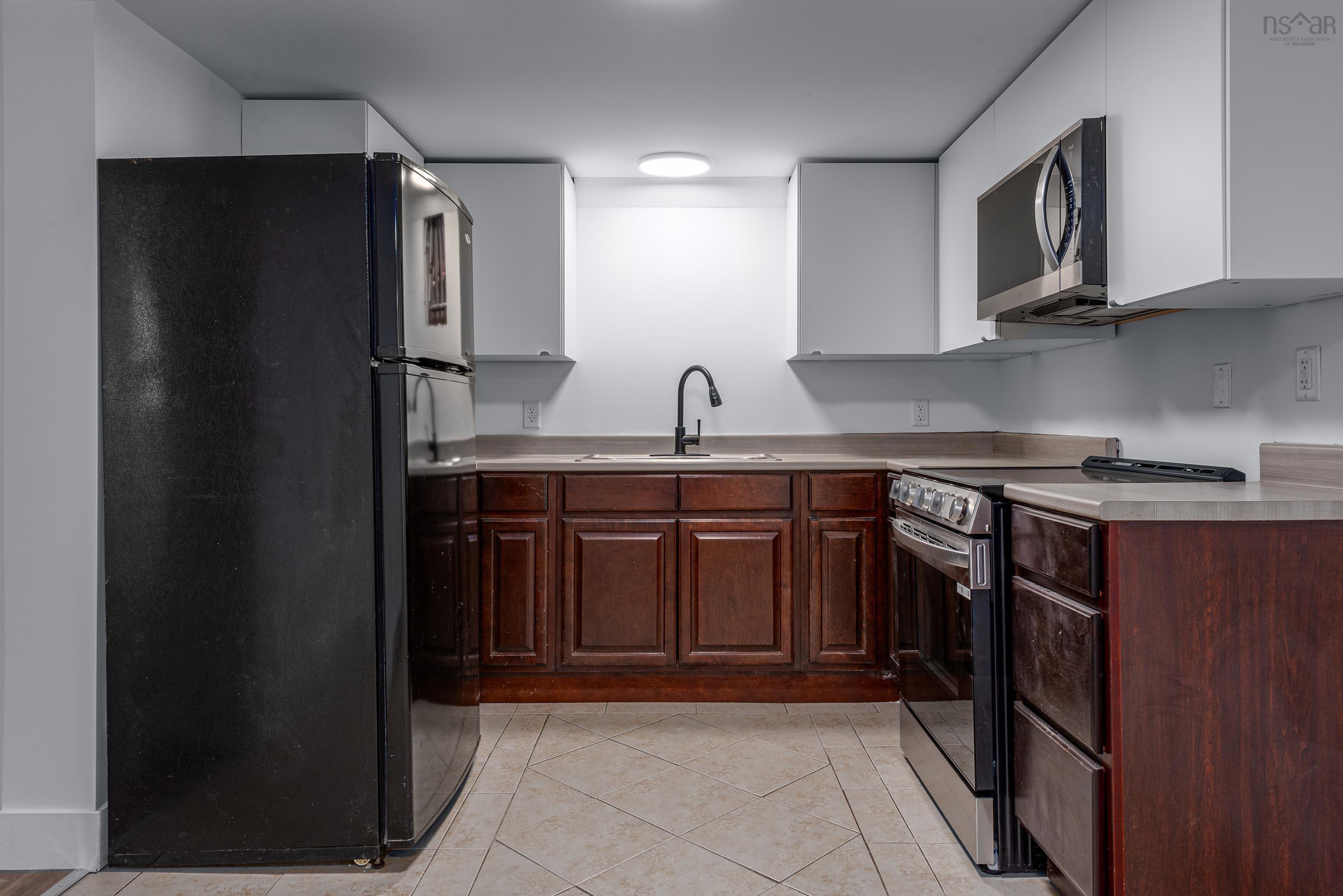 6254 Allan Street photo #28