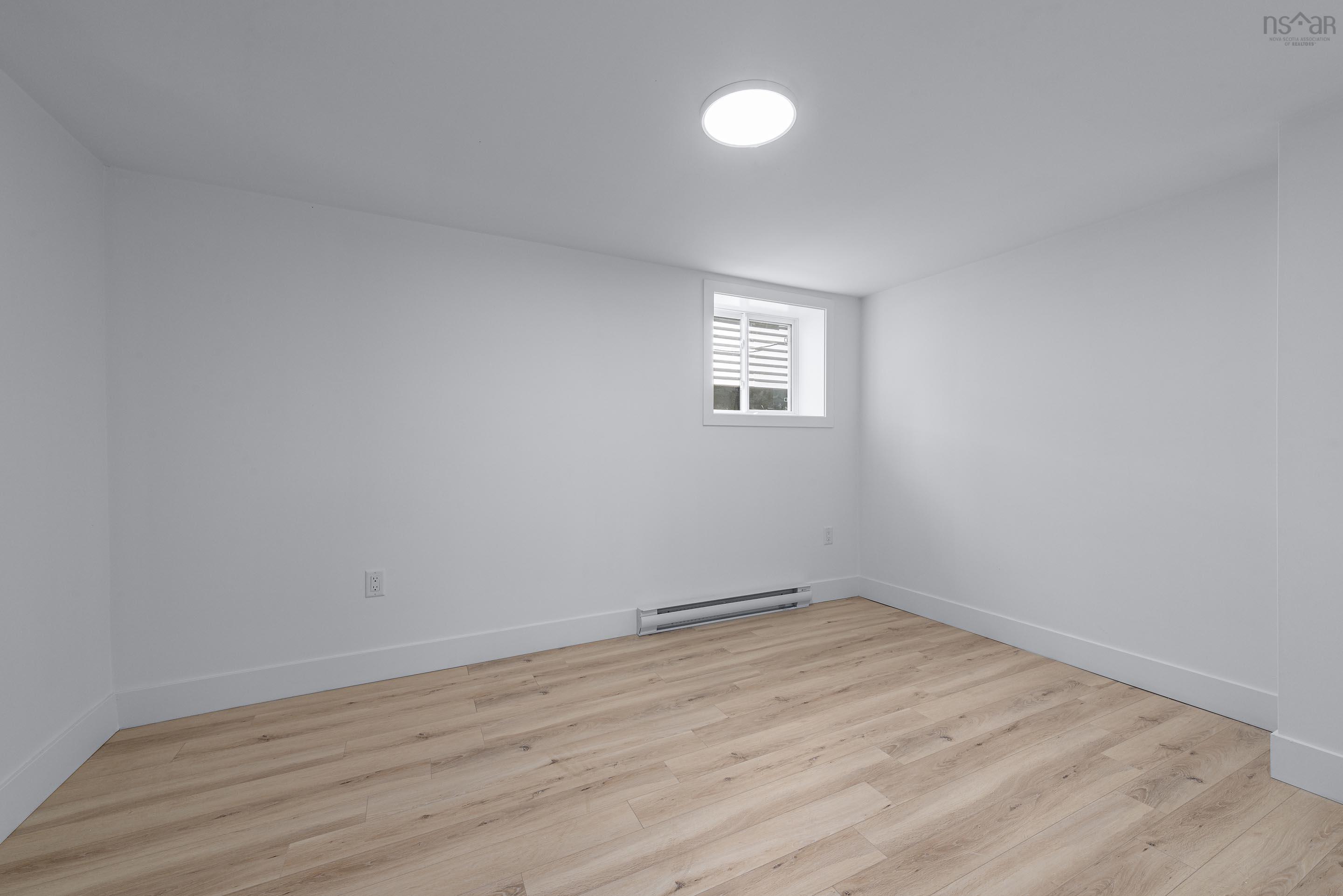 6254 Allan Street photo #30