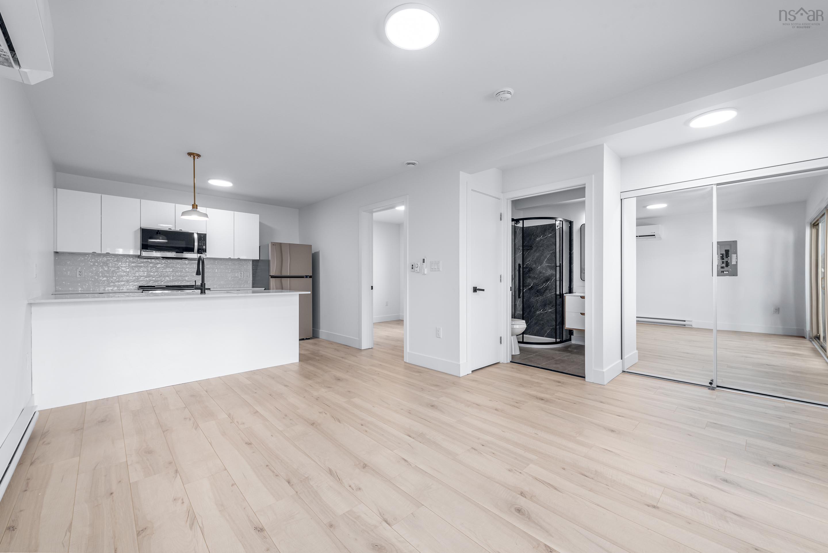 6254 Allan Street photo #7