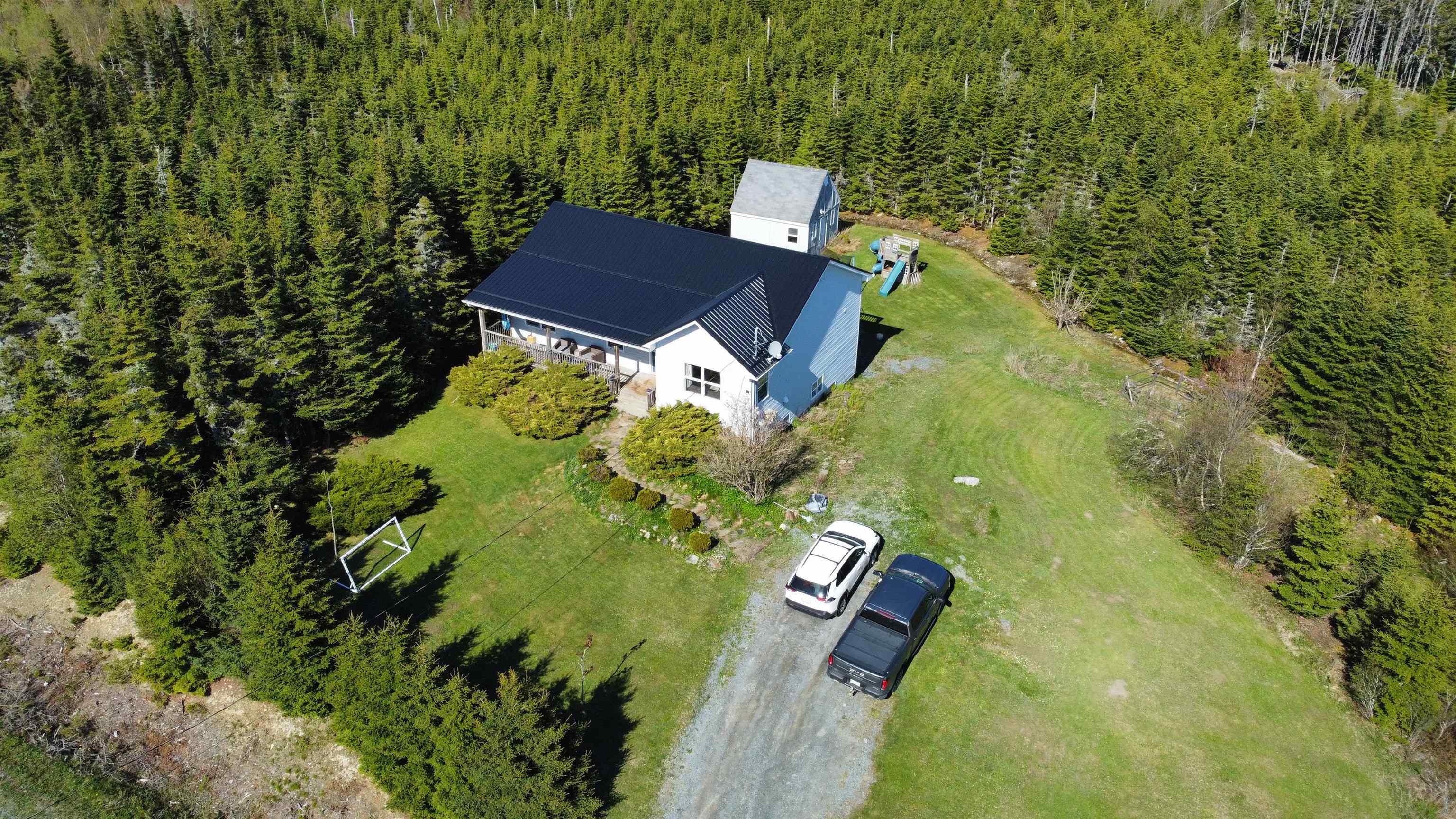271 Leslie Road photo #30