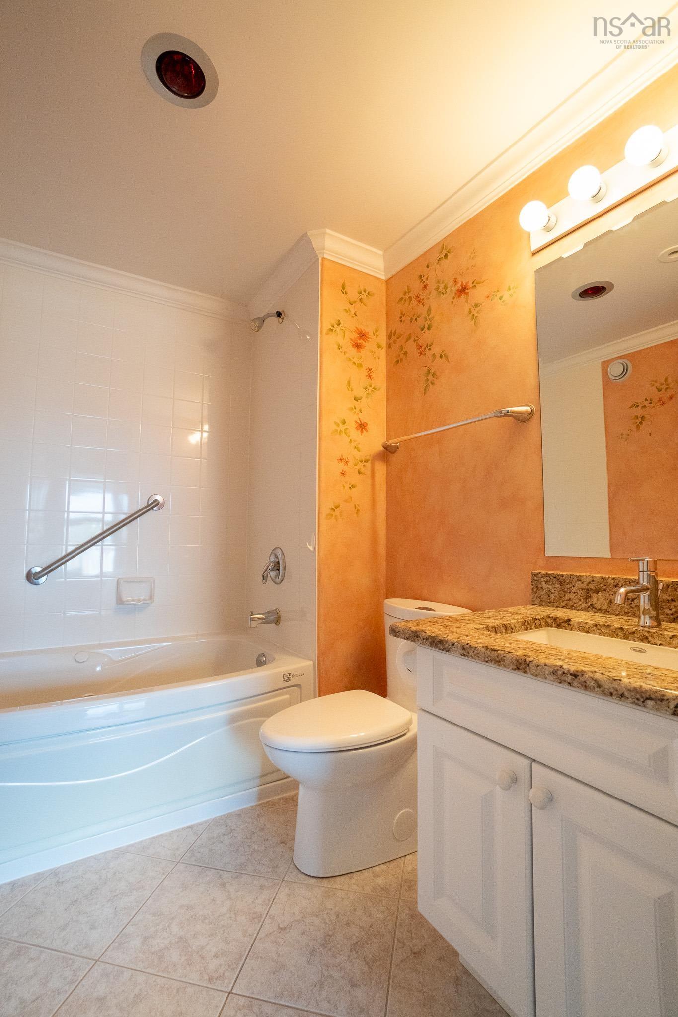 303 99 Waterfront Drive photo #27