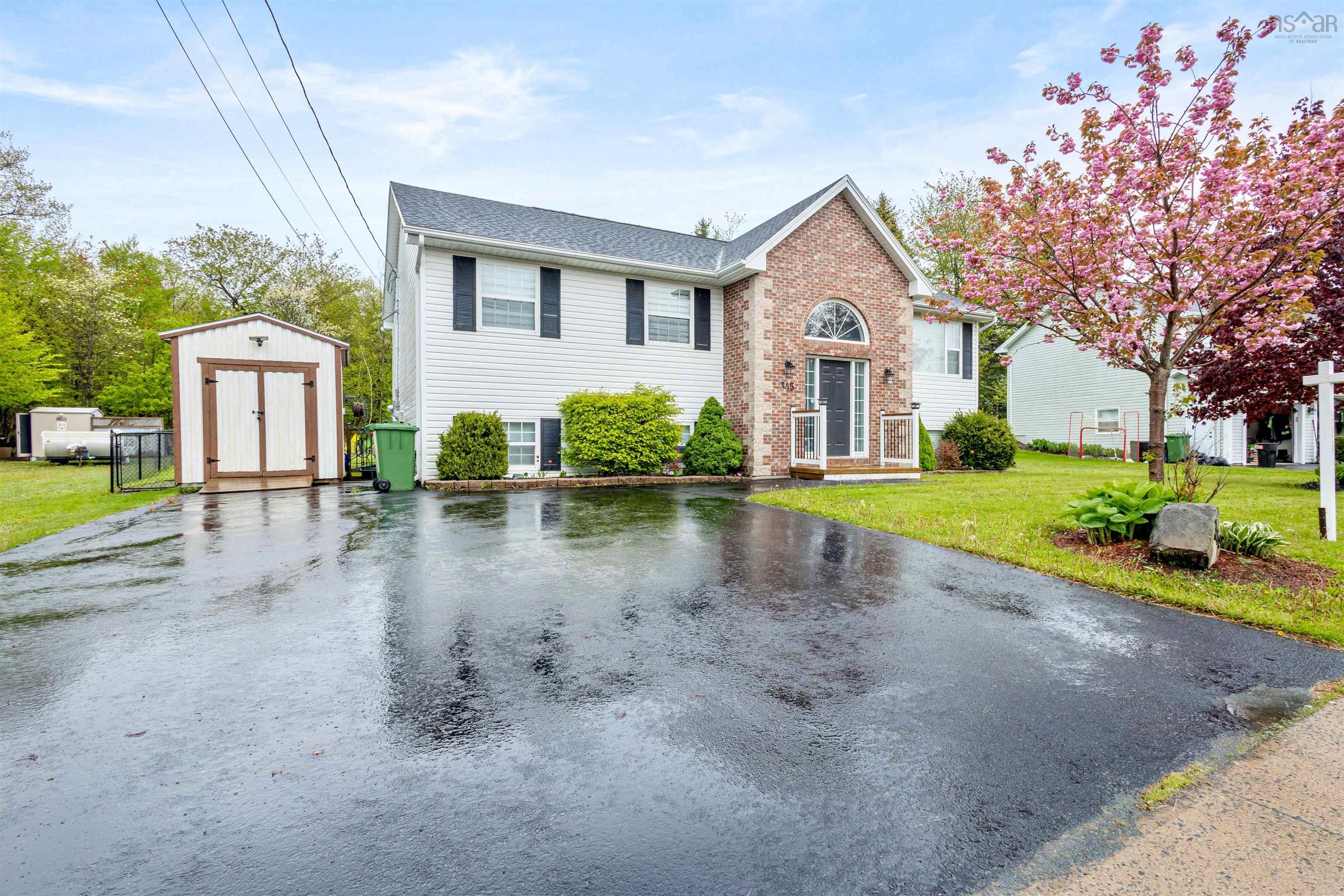 345 SPRINGFIELD LAKE RD, MIDDLE SACKVILLE, NS