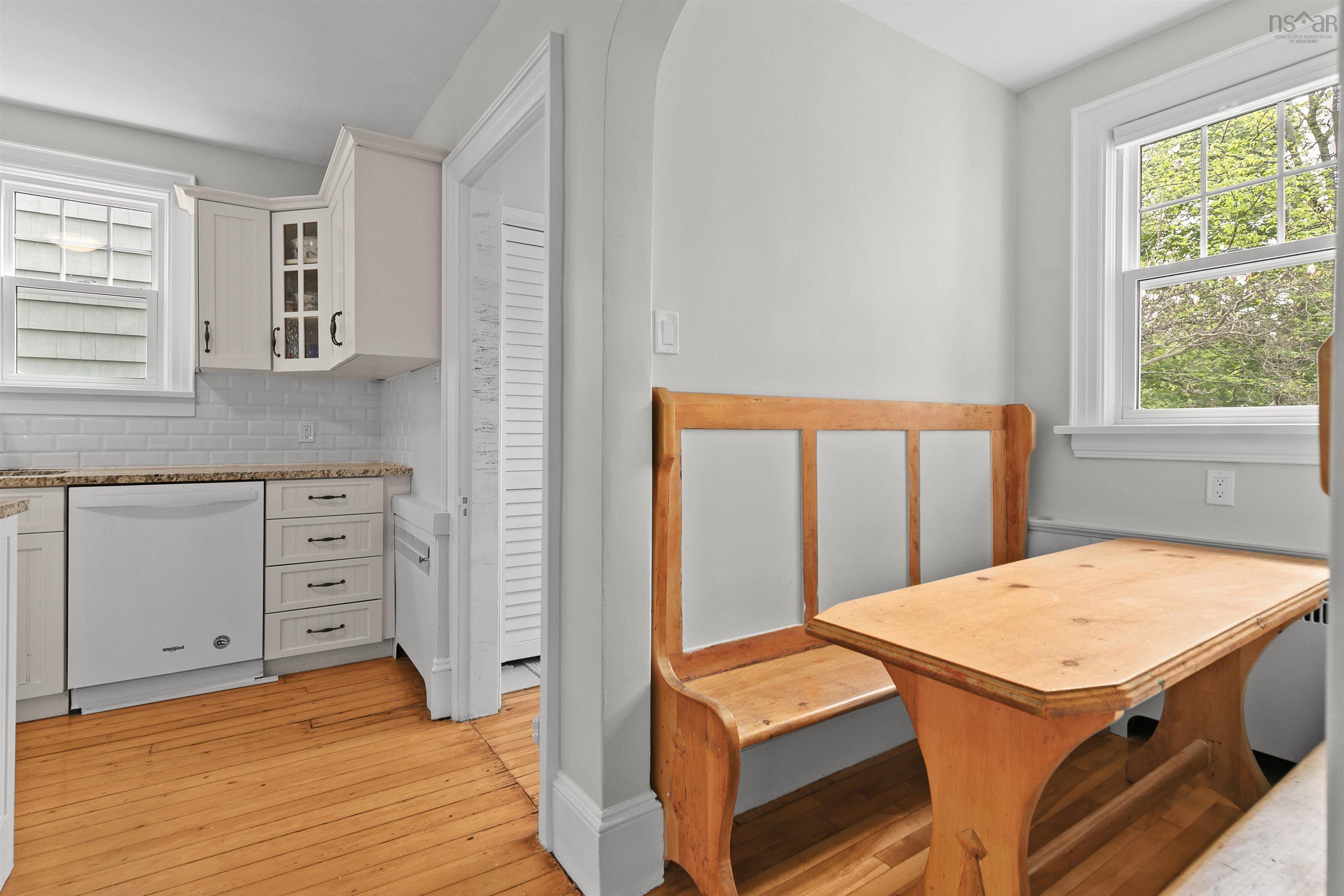 6530 Geldert Street photo #15