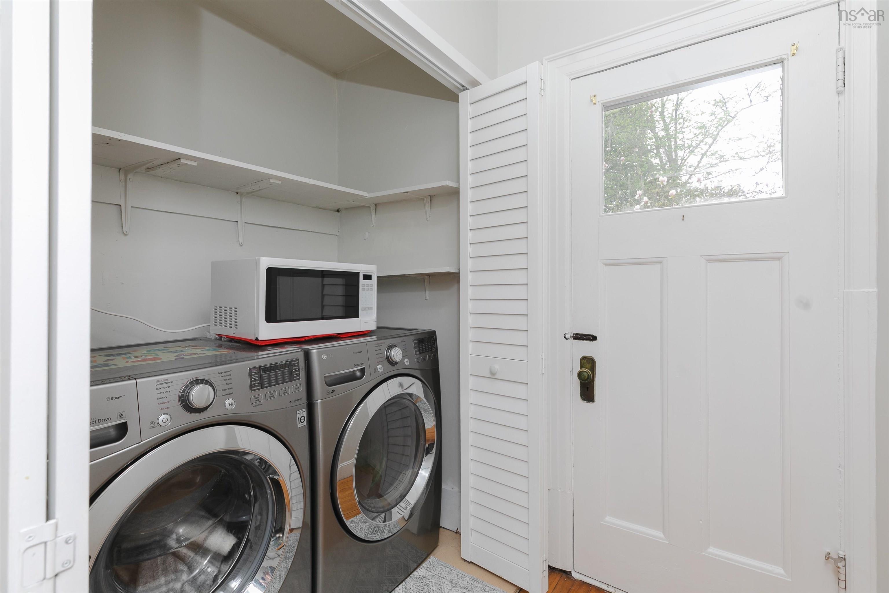 6530 Geldert Street photo #17