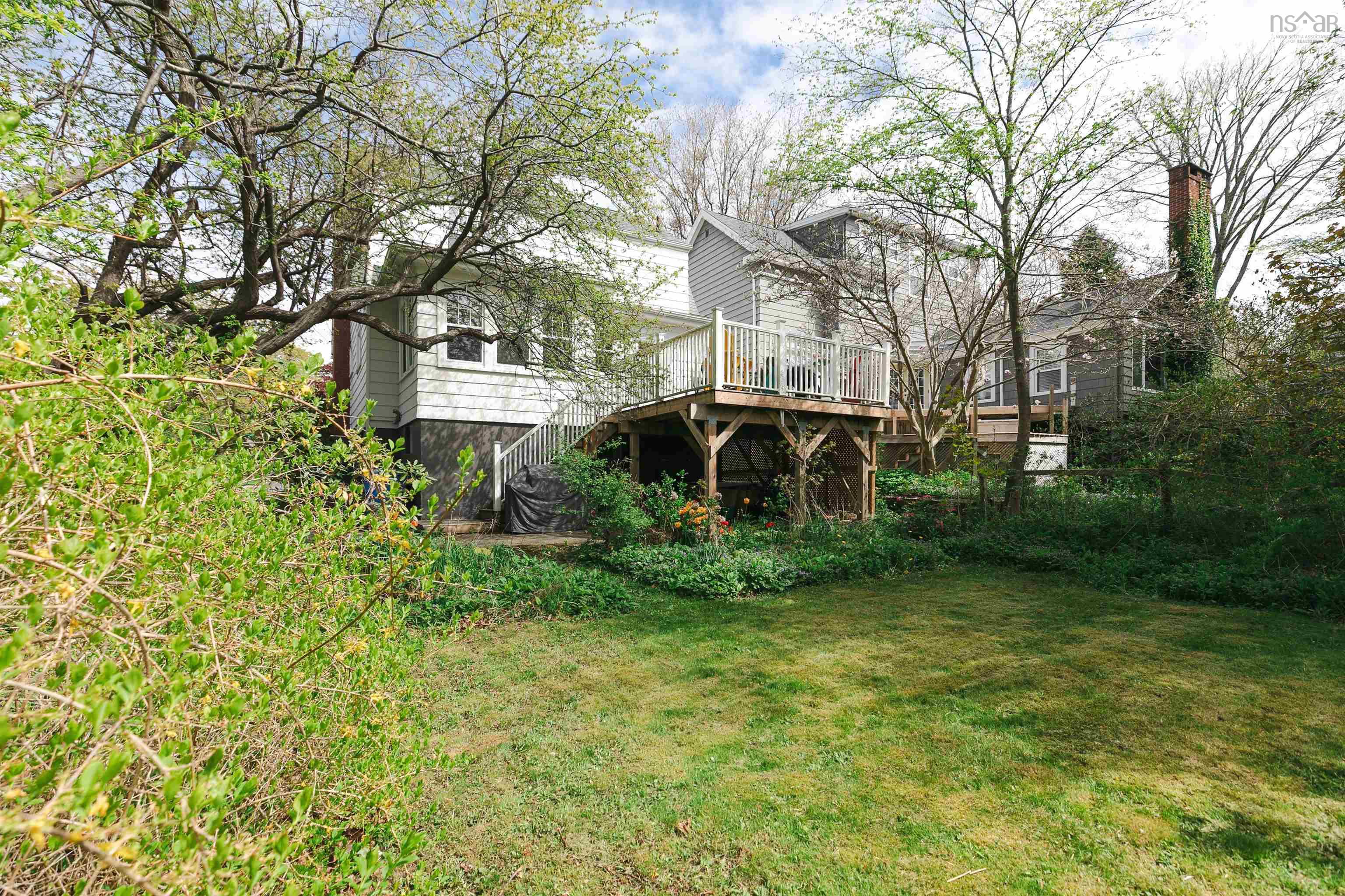 6530 Geldert Street photo #34