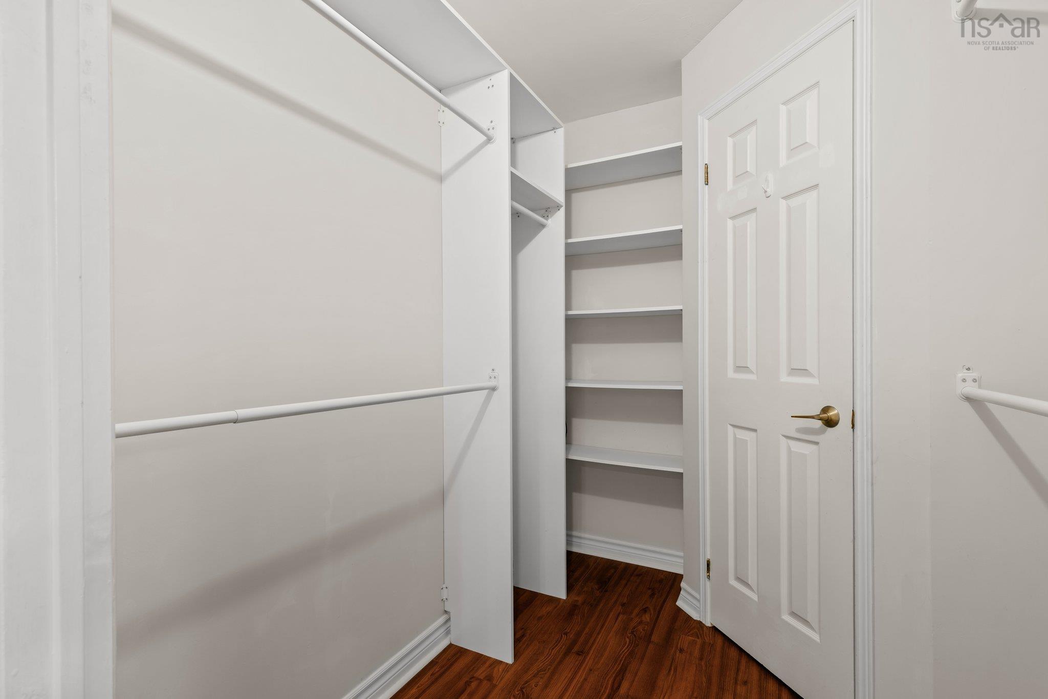 308 30 Brookdale Crescent photo #17