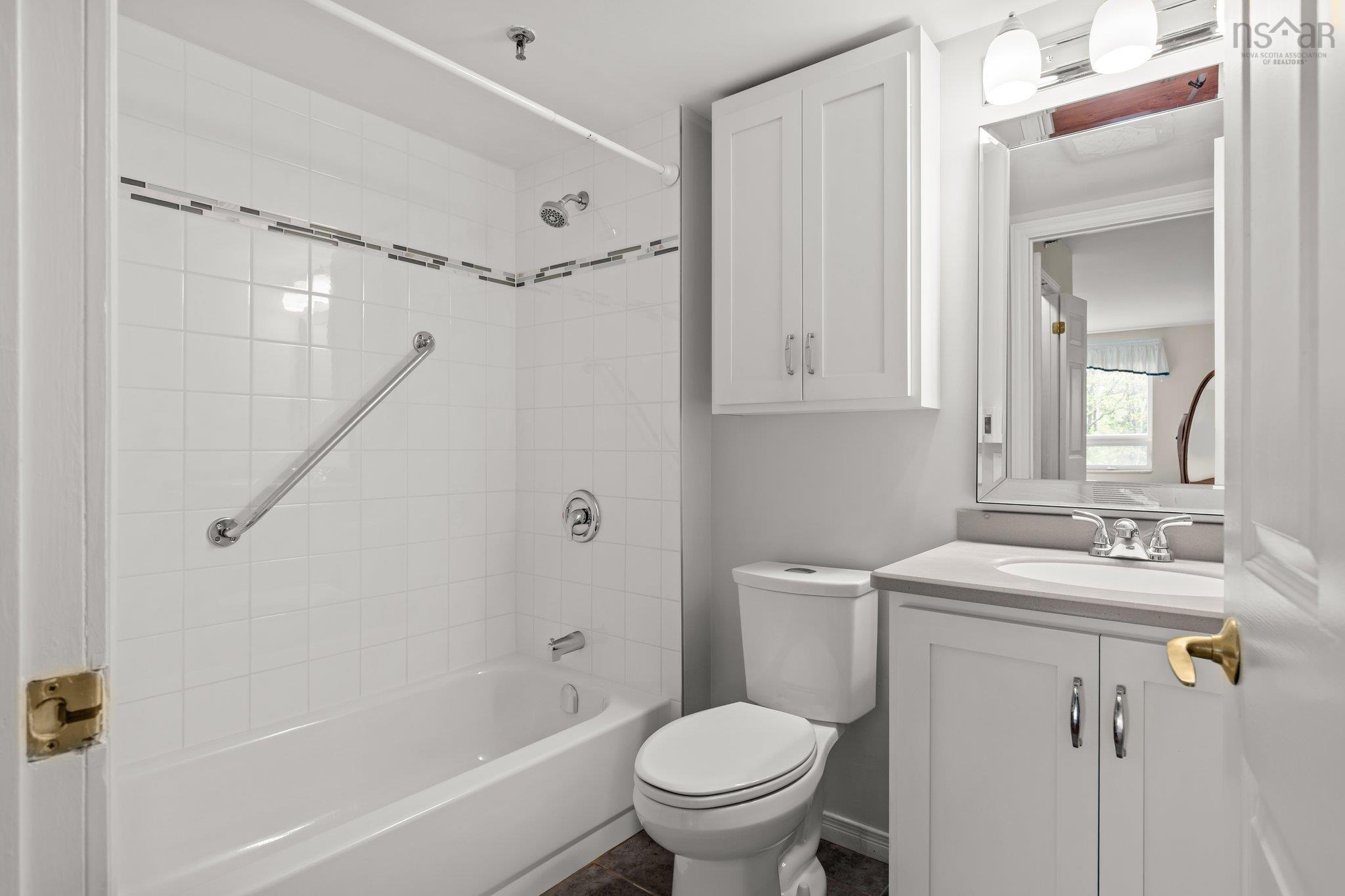 308 30 Brookdale Crescent photo #18