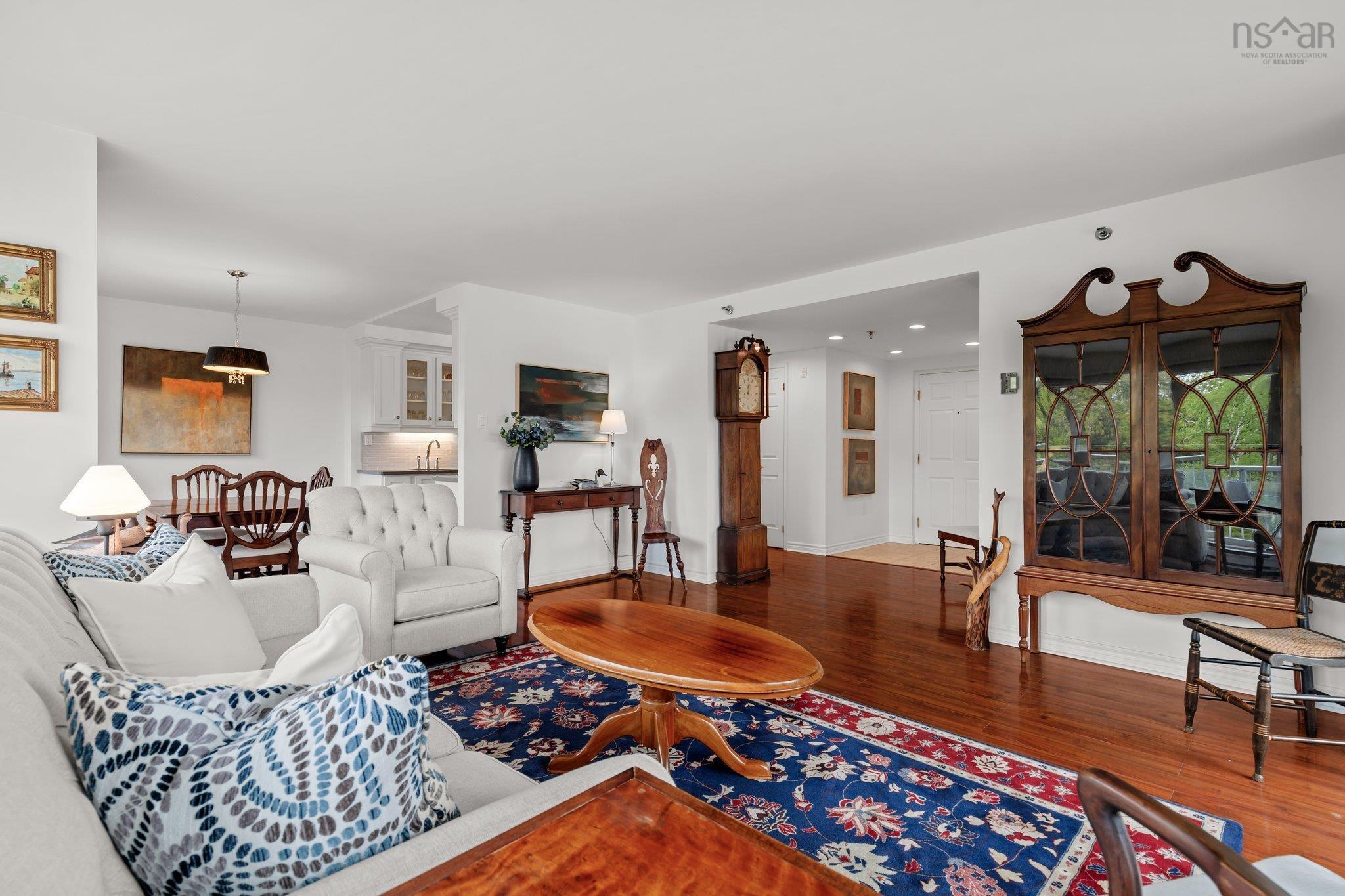 308 30 Brookdale Crescent photo #8