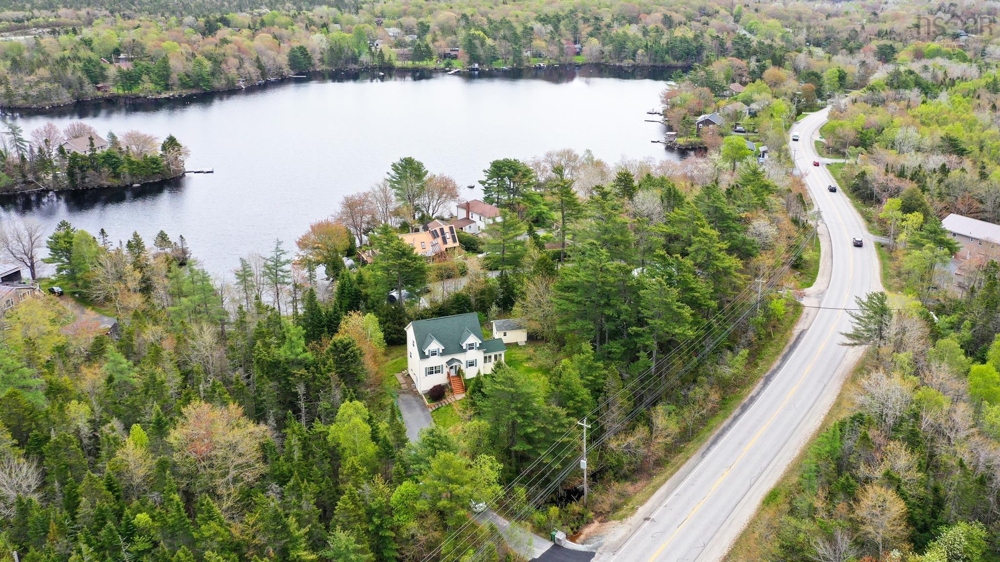 3627 St. Margarets Bay Road photo #7