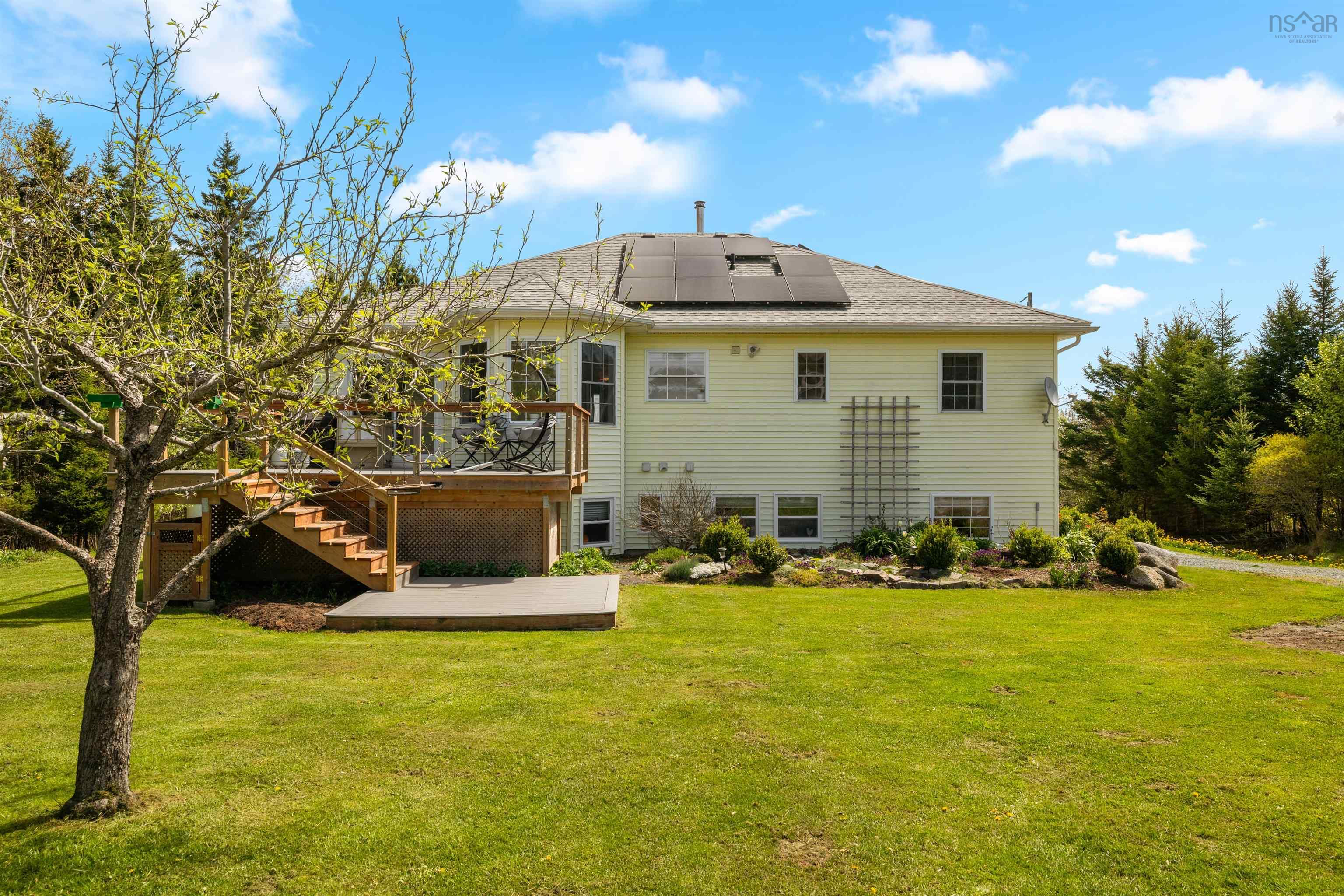 640 Myra Road photo #11