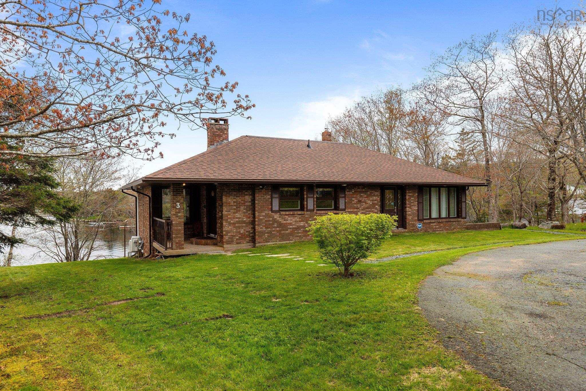 3 LAKE RD, HATCHET LAKE, NS