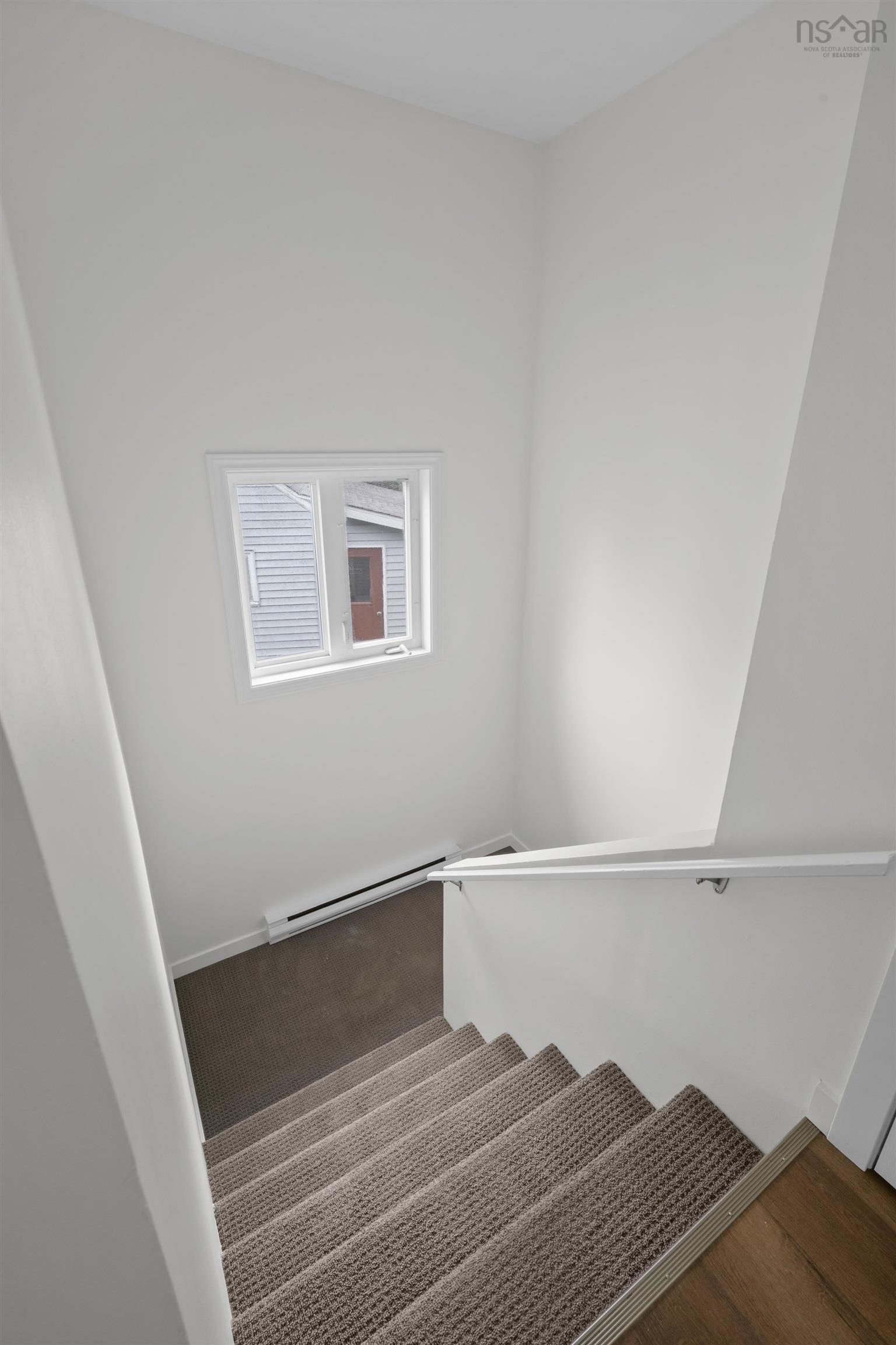 12A SPENCER Avenue photo #17