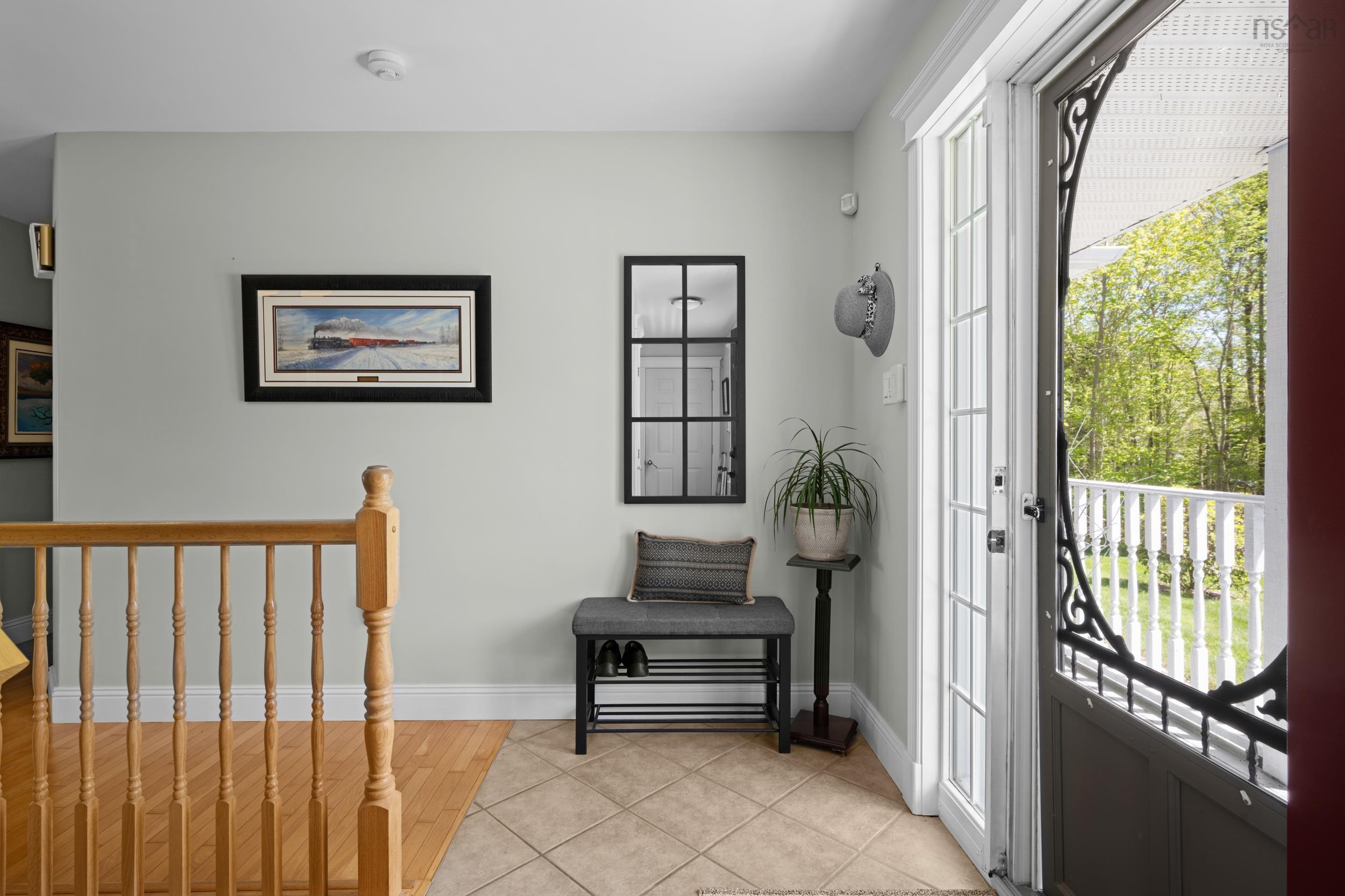 57 Lodge Avenue photo #2