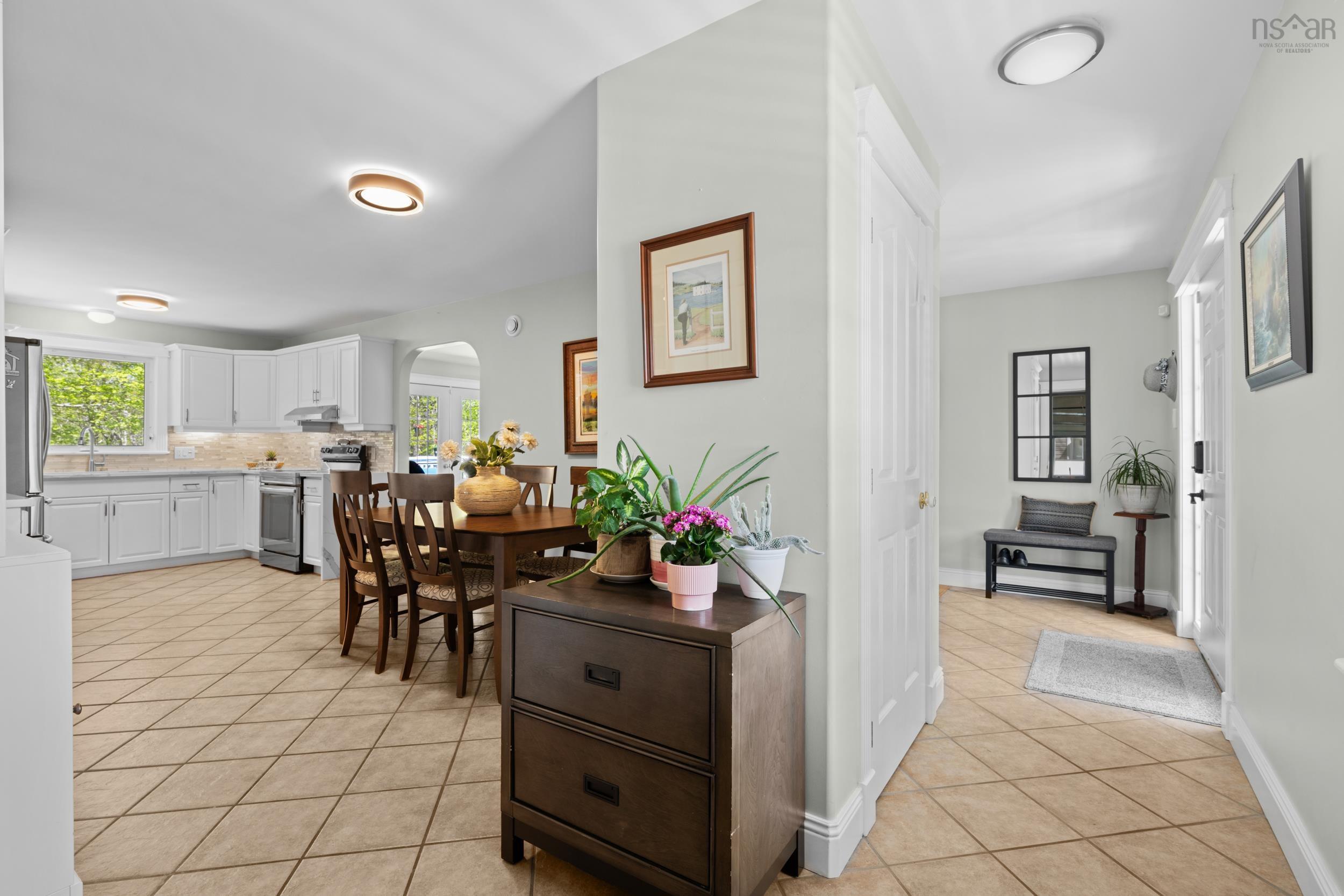 57 Lodge Avenue photo #17